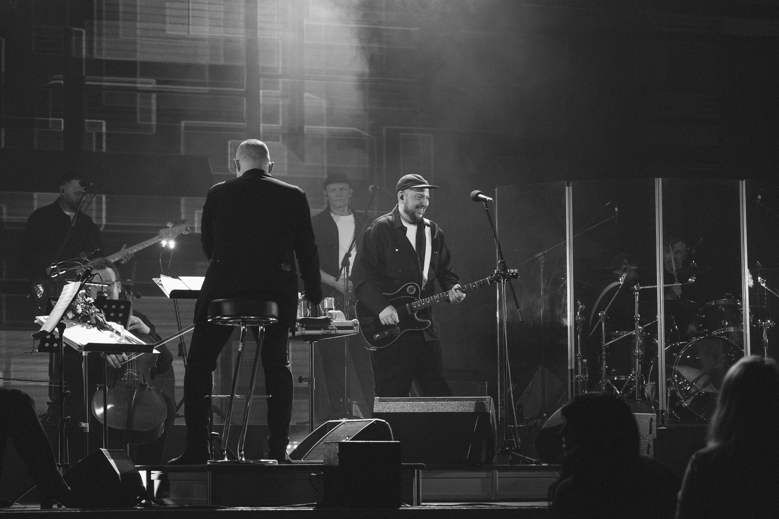 Сергей Бобунец в Красноярске 18.03.26. Фотограф Красноярск съемки лавстори, фотосессия в студии, портретная съемка, творческие фотосессии