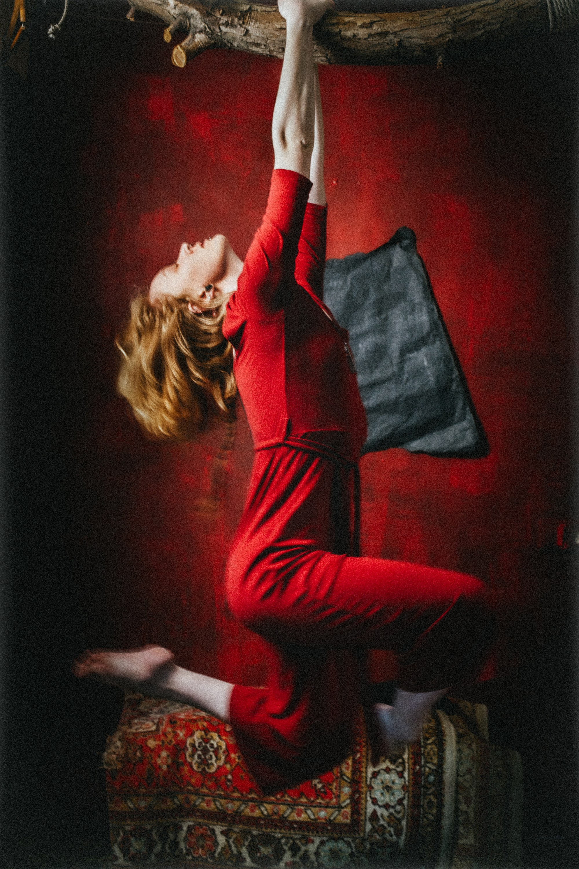 Вика. Домашняя студия. RawCat. Портретная фотография Екатеринбург