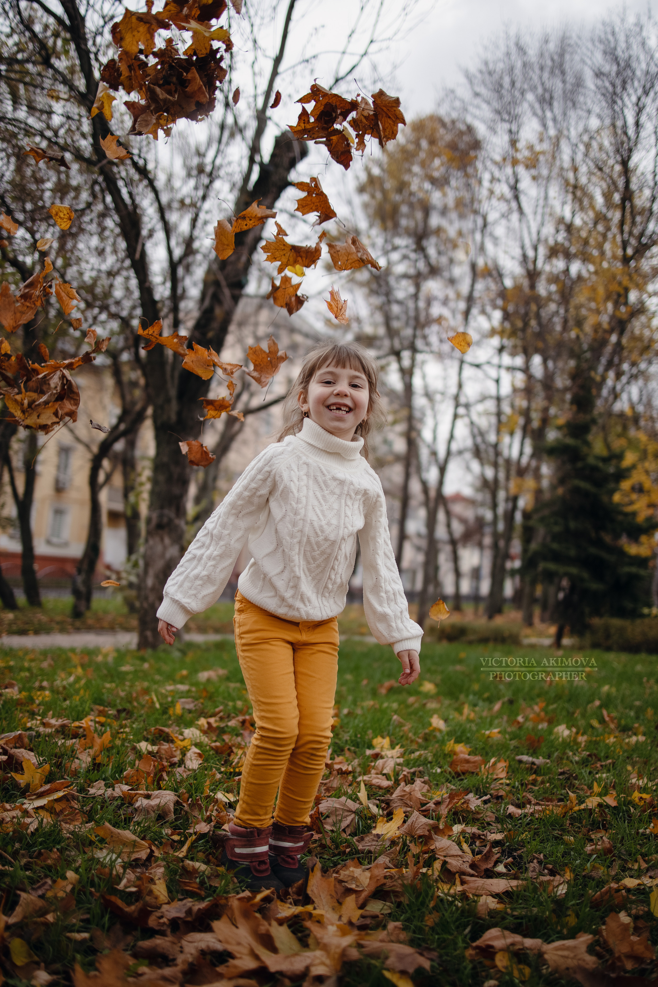 ПРОГУЛКИ В ОКТЯБРЕ. ФОТОГРАФ И РЕТУШЕР В МОСКВЕ ВИКТОРИЯ АКИМОВА