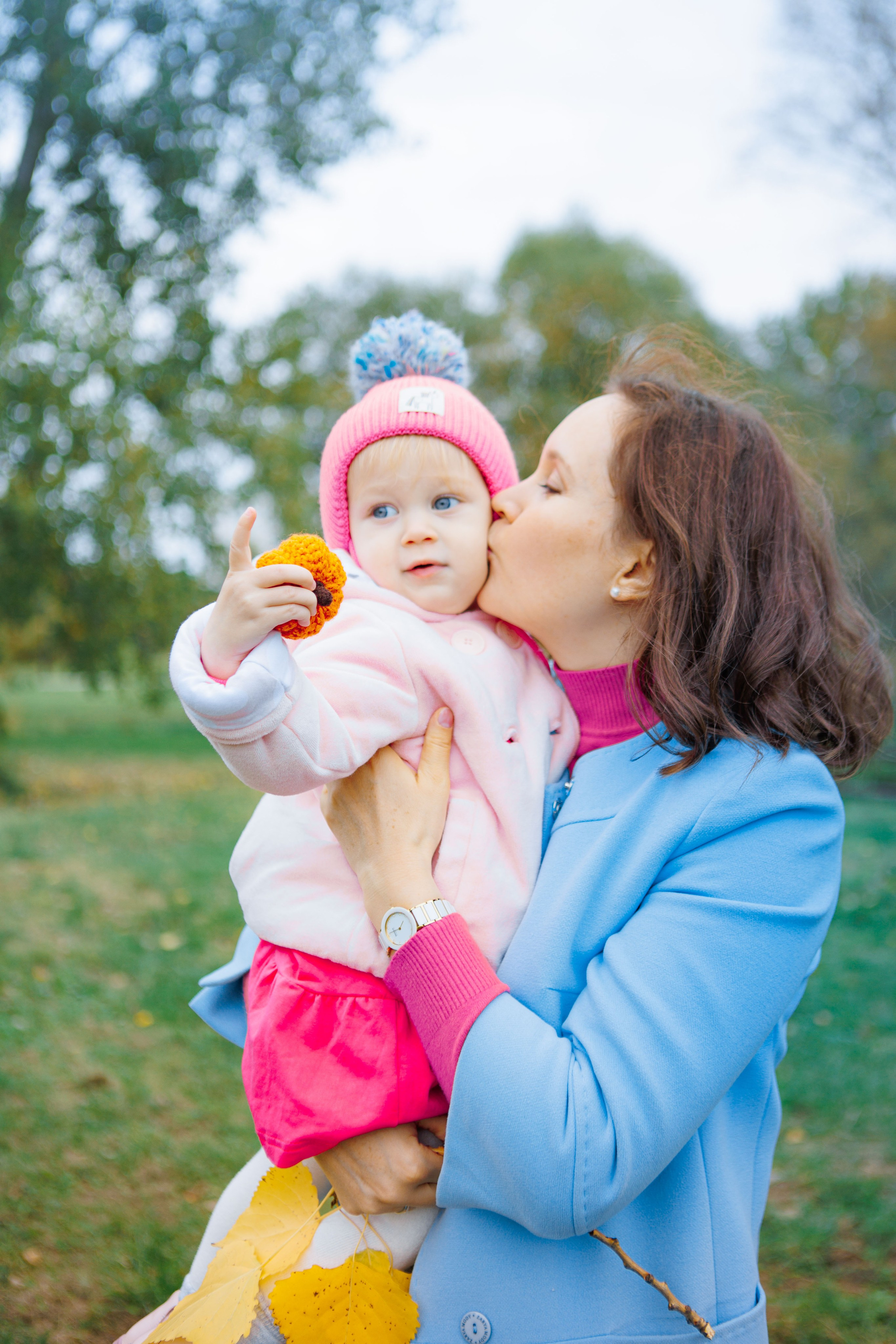 Семейная осенняя фотосессия в парке. Фотограф для вас и вашего бизнеса в Москве Альбина Никифоров