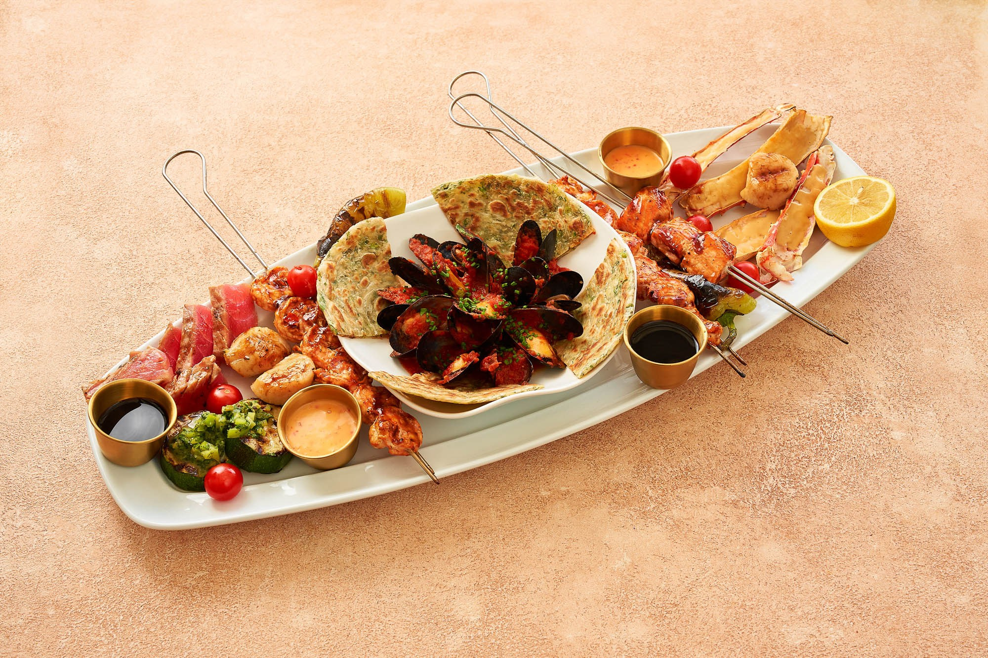 Каталожная съёмка. FOODCASE — дизайн, айдентика, фото и видео для ресторанов и food-брендов