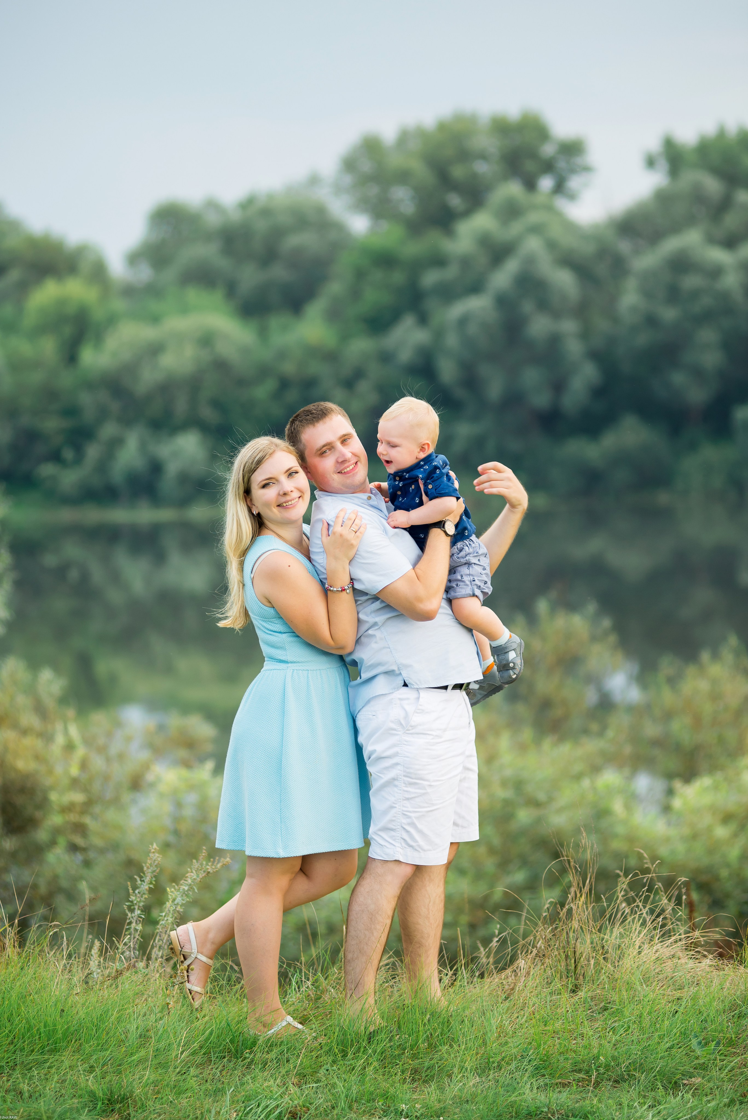 Вова, Маша и маленький Серёжа. Свадебный фотограф в Рязани Вагнер Владимир