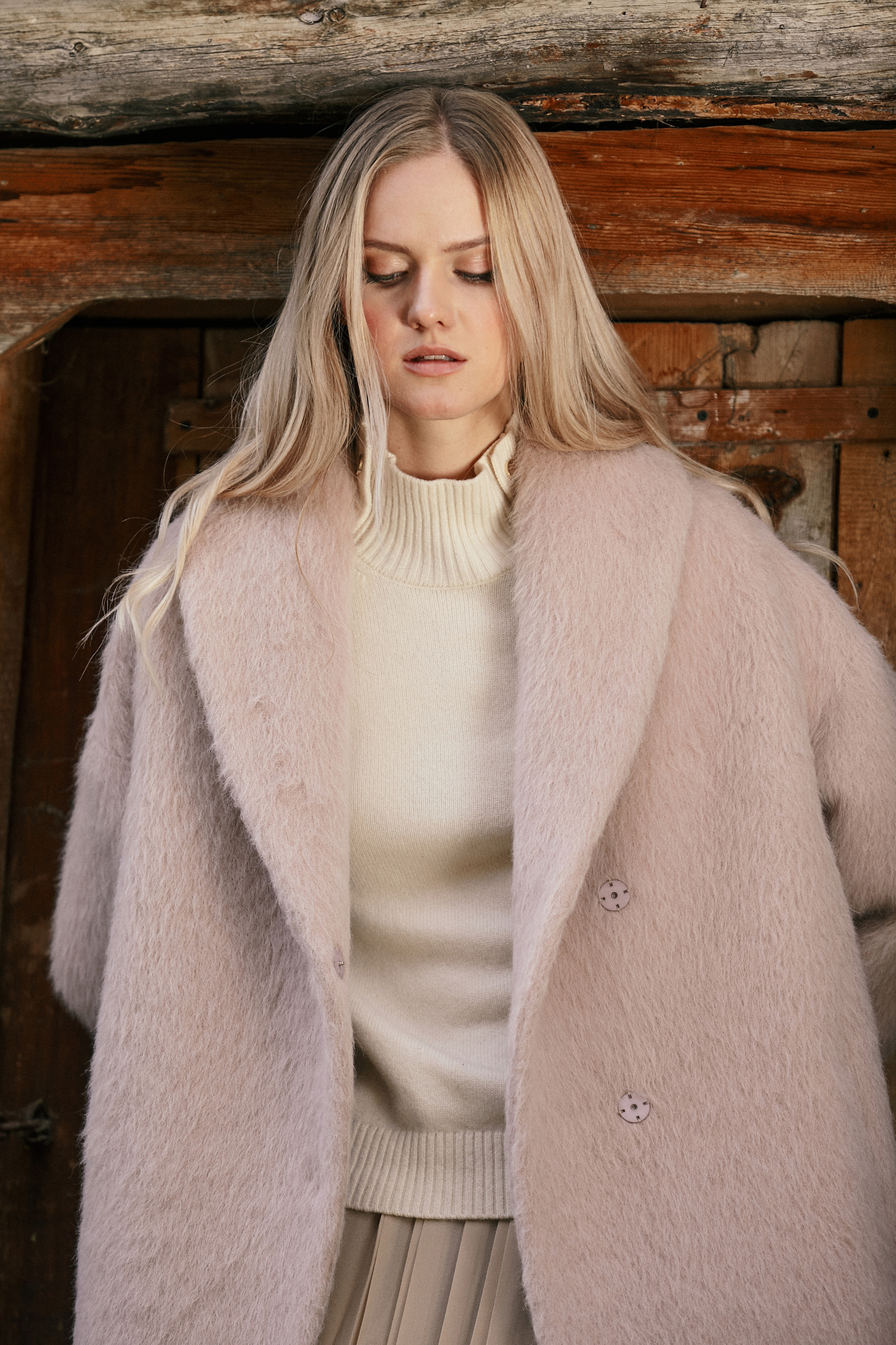 Съемка для бренда одежды. Фотограф Продюсер в горах КБР / Москва  Нальчик Горы