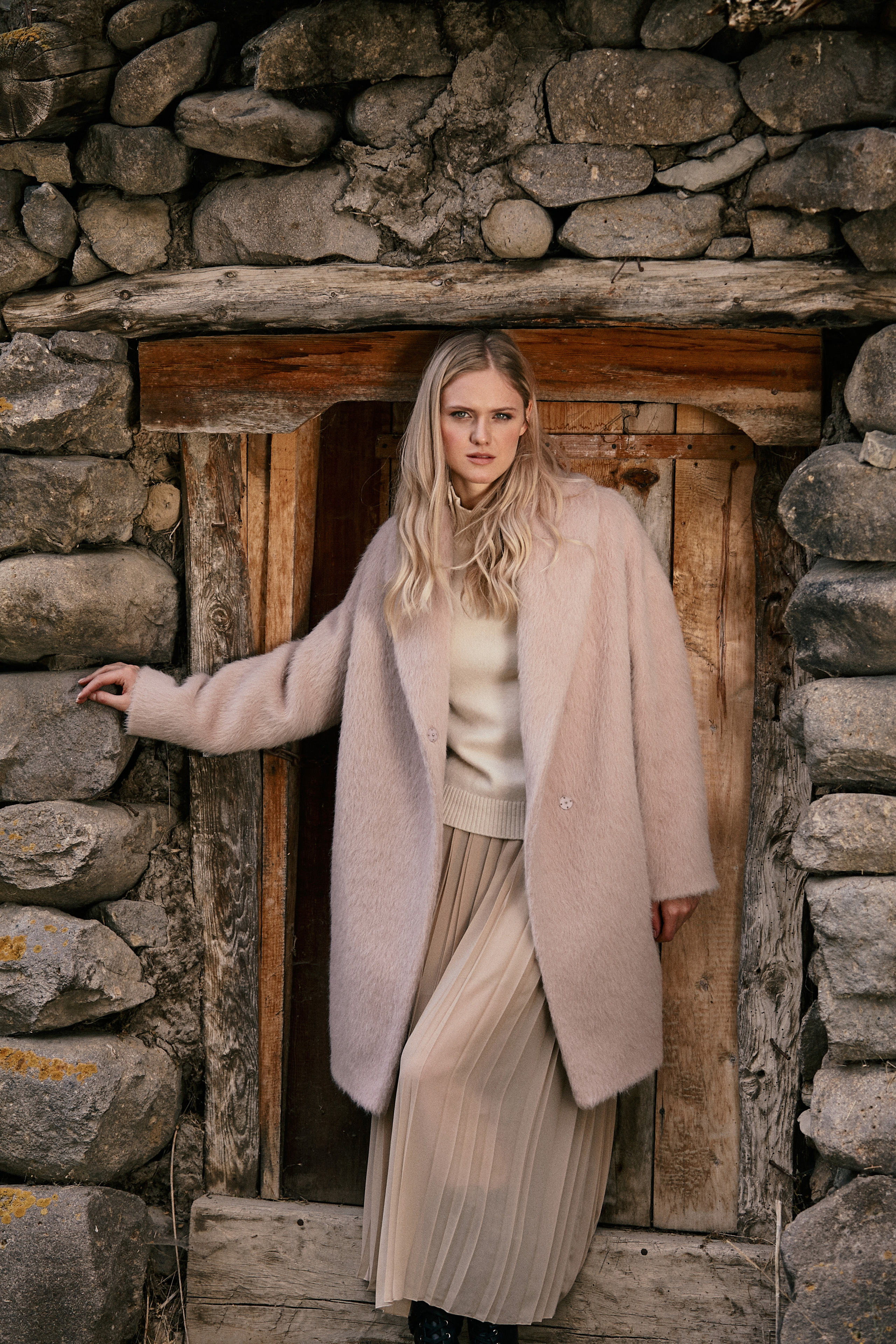 Съемка для бренда одежды. Фотограф Продюсер в горах КБР / Москва  Нальчик Горы