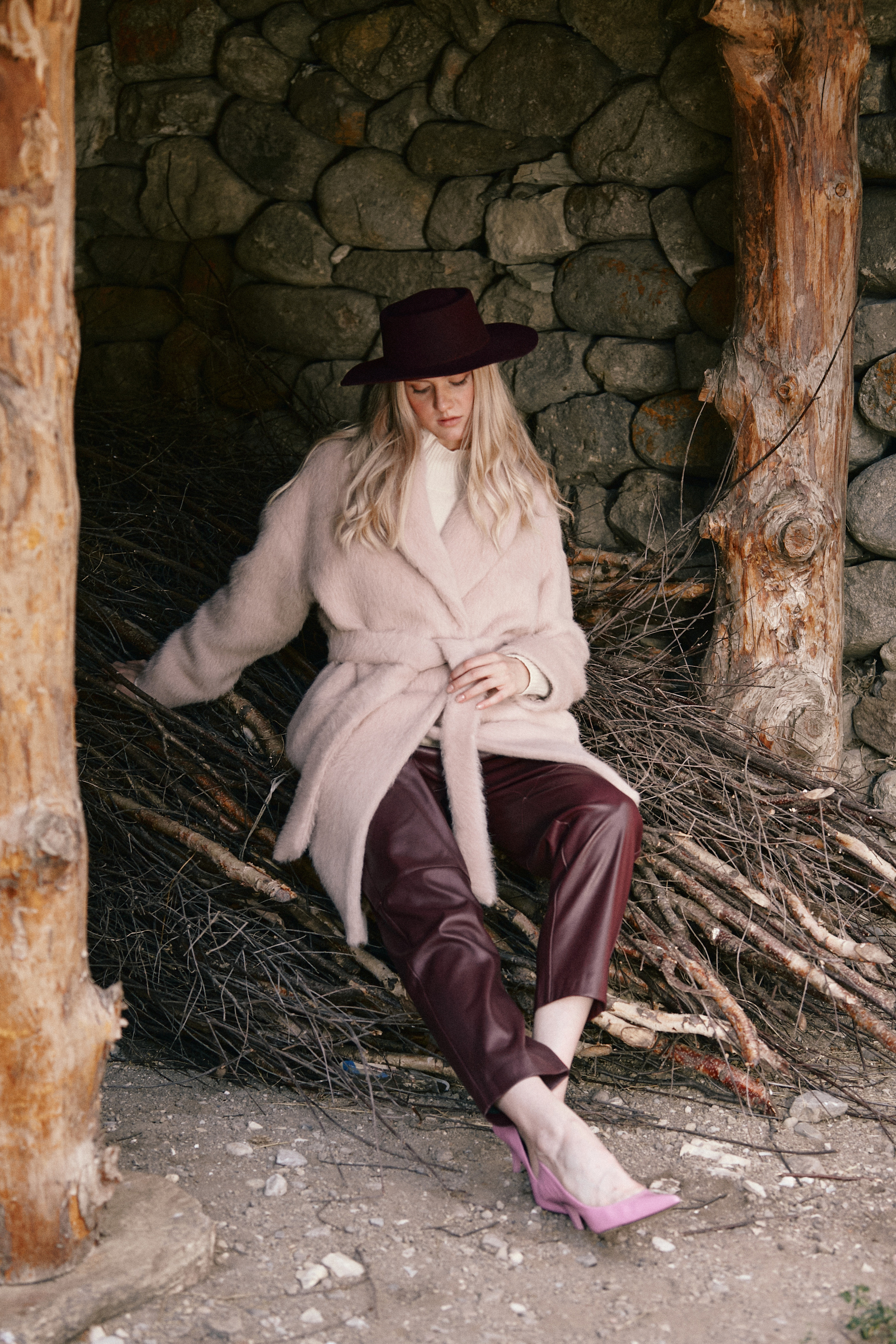 Съемка для бренда одежды. Фотограф Продюсер в горах КБР / Москва  Нальчик Горы