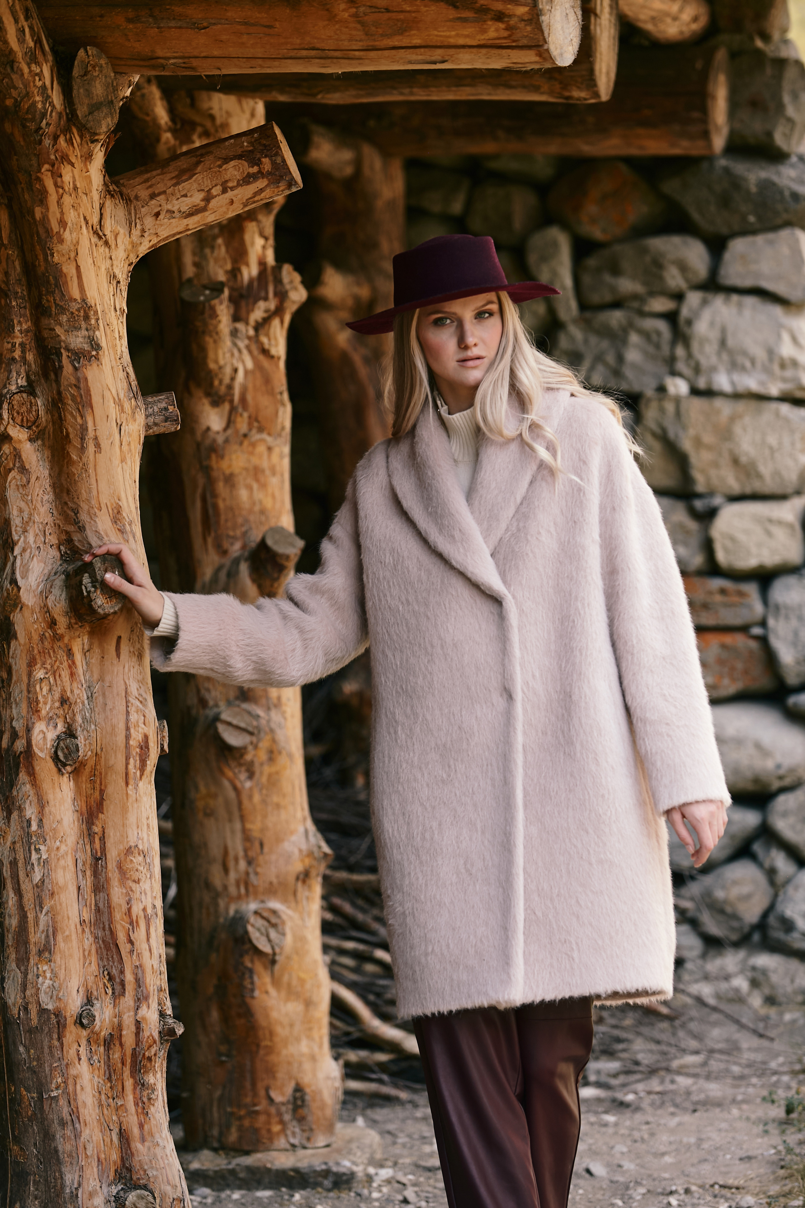 Съемка для бренда одежды. Фотограф Продюсер в горах КБР / Москва  Нальчик Горы