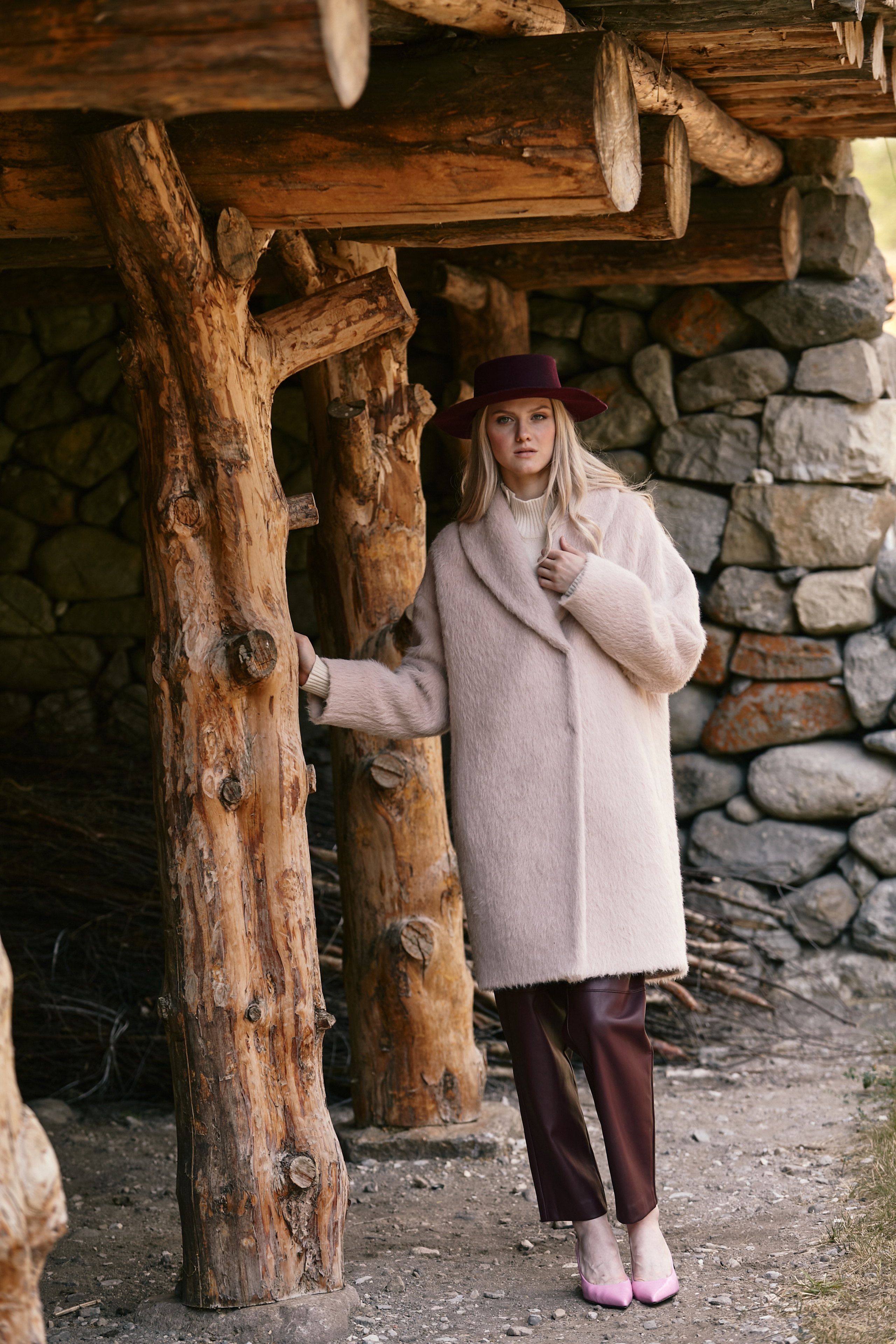 Съемка для бренда одежды. Фотограф Продюсер в горах КБР / Москва  Нальчик Горы