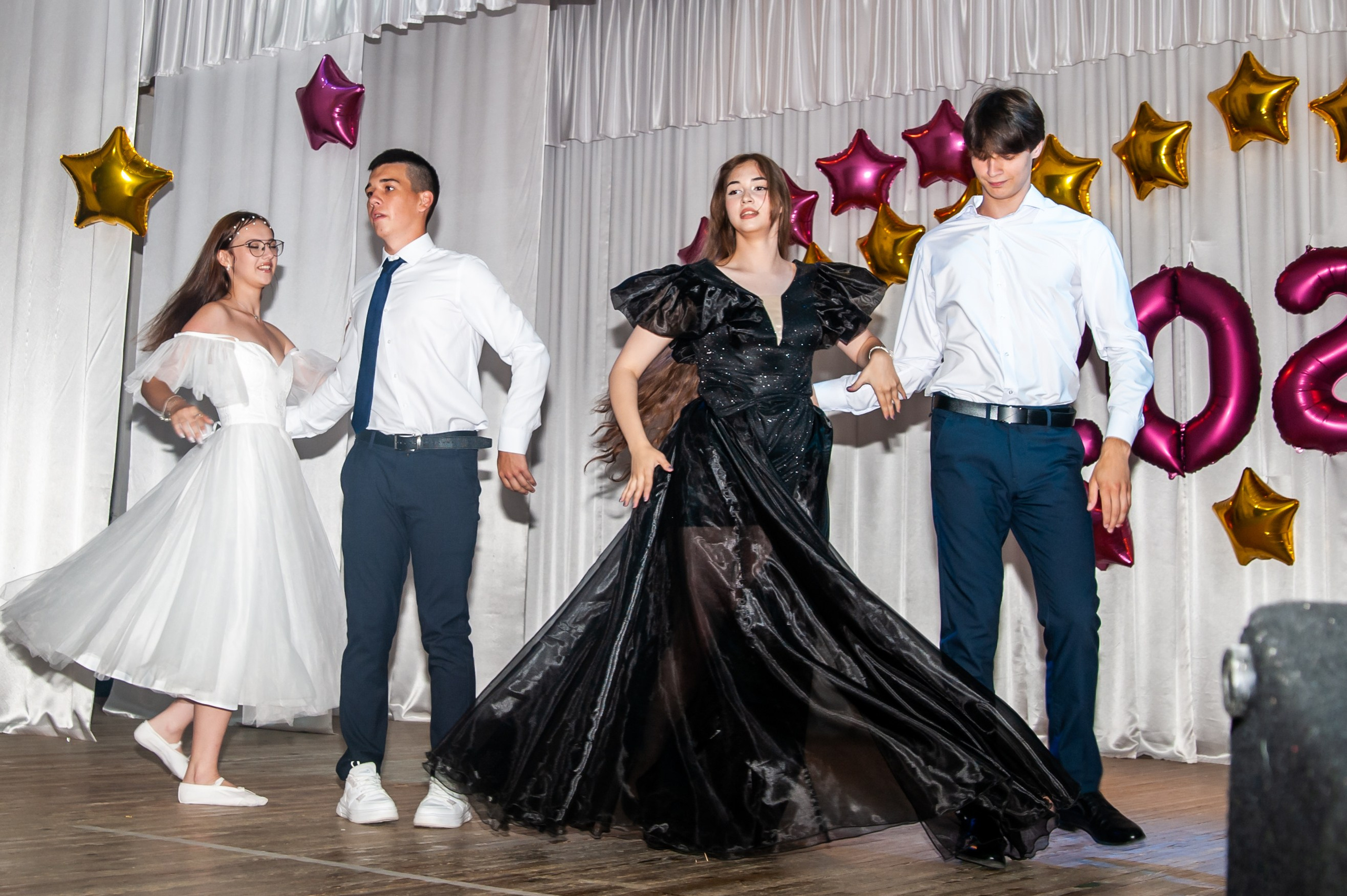 Выпускной МАОУ СОШ № 17 им. Эдуарда Есаяна. Свадебный и семейный фотограф Денис Лукьянов в Краснодаре, Краснодарском крае и Республике Крым