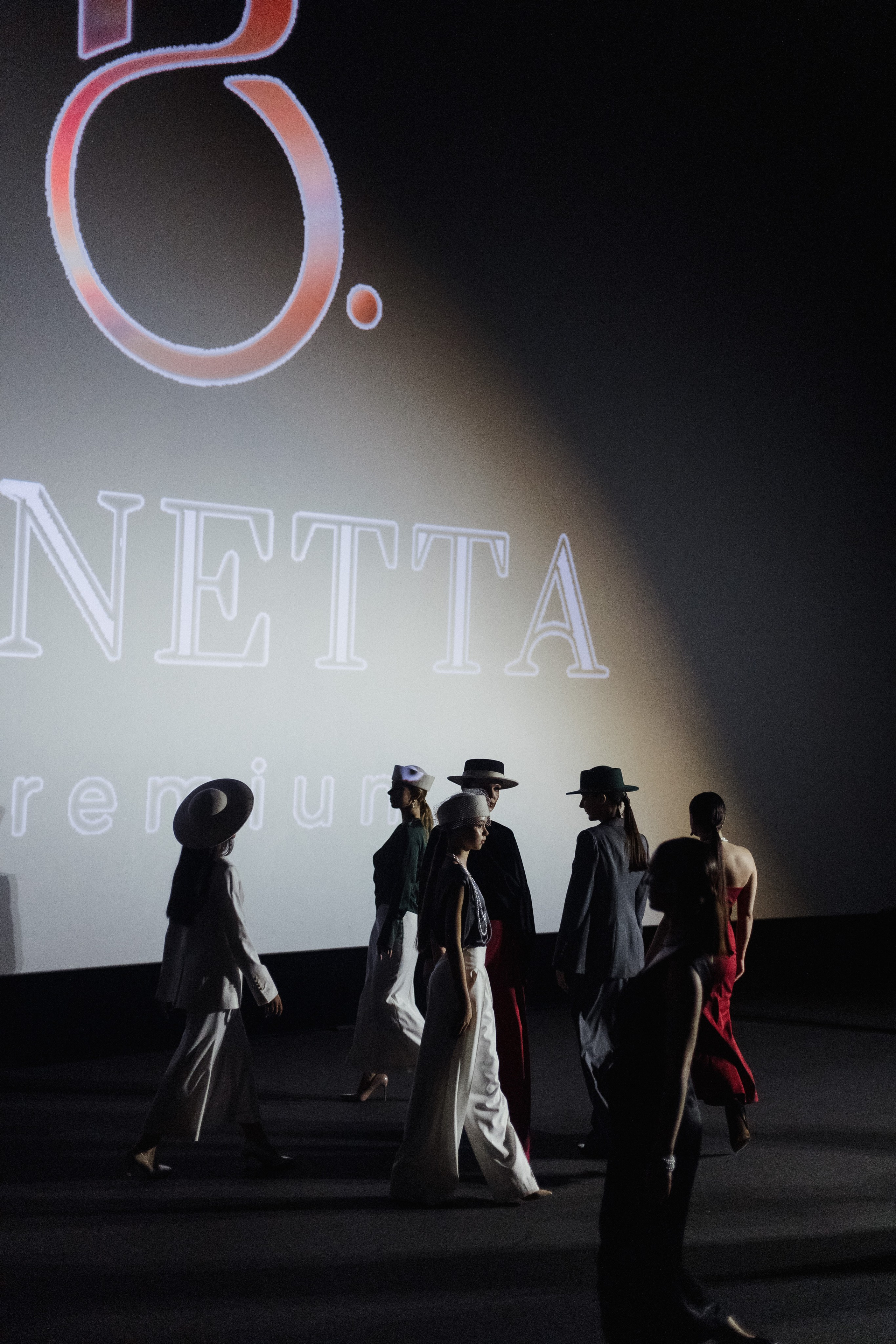 ФЭШН КОНФА. СВОИ. ФОТООТЧЕТЫ-СОБЫТИЯ-МЕСТА