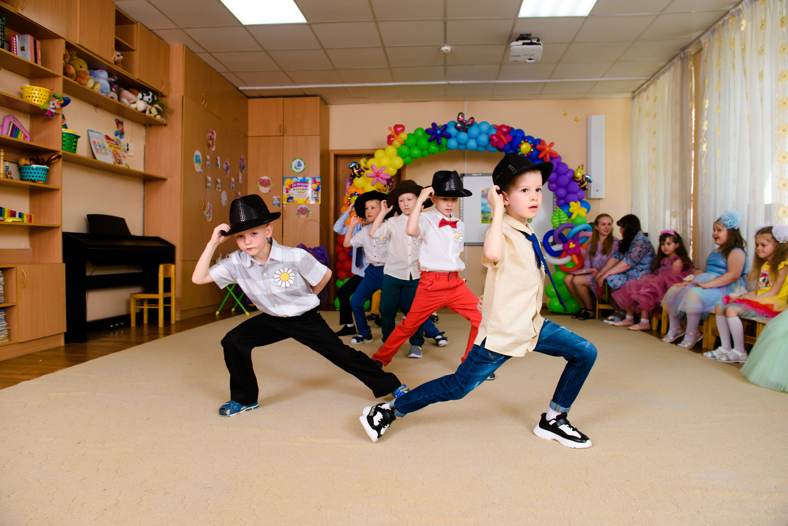 Фотосъемка выпускного в детском саду и школе. Томск. Студия выпускных альбомов Ольги Галкиной. Томск