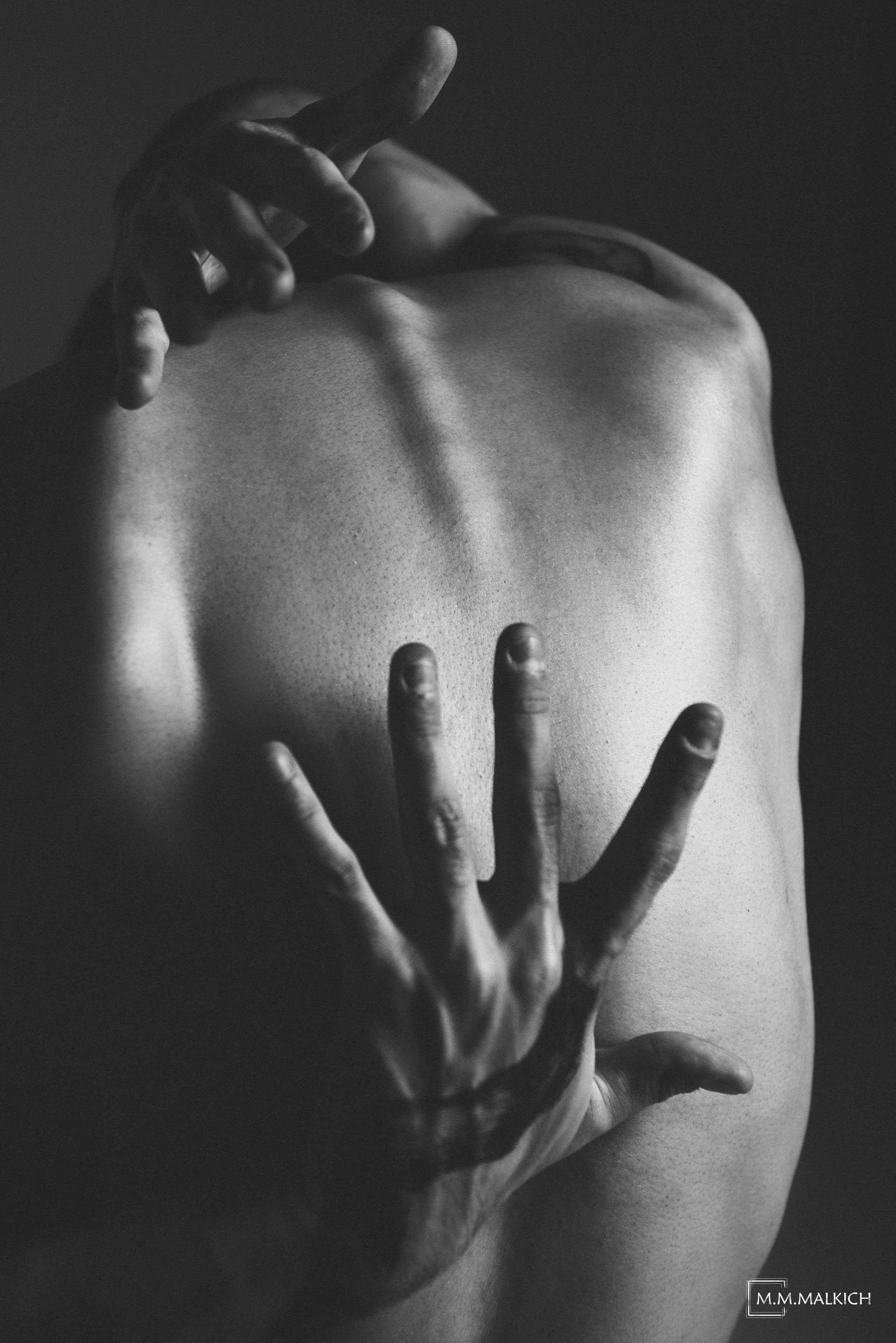 Nu. Фотограф и видеограф в Москве Мария Малкич