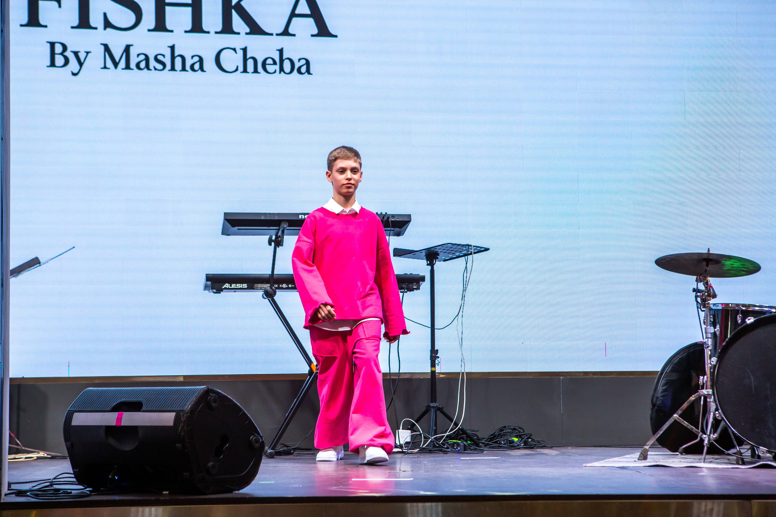 Показ-концерт детского модельного агентства SAYMYNAME. Репортажный, семейный, свадебный, портретный фотограф