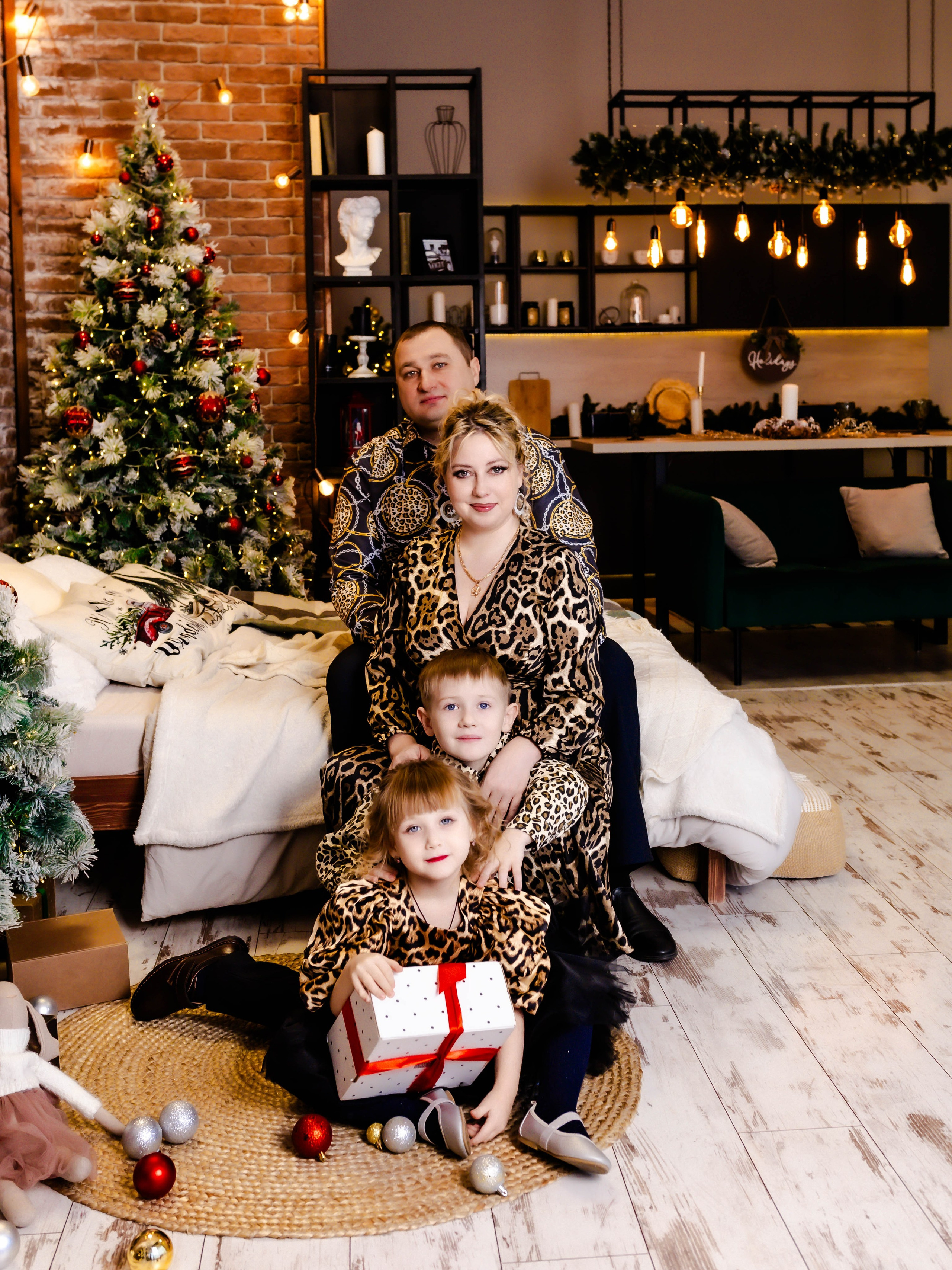 Семейная новогодняя фотосессия. Свадебный и семейный фотограф Виолетта в Липецке