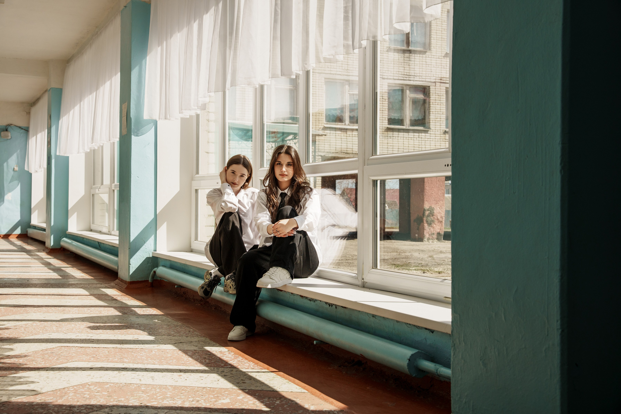 11 класс сьемка для альбома в школе. Ольга Плаксина фотограф в Саратове