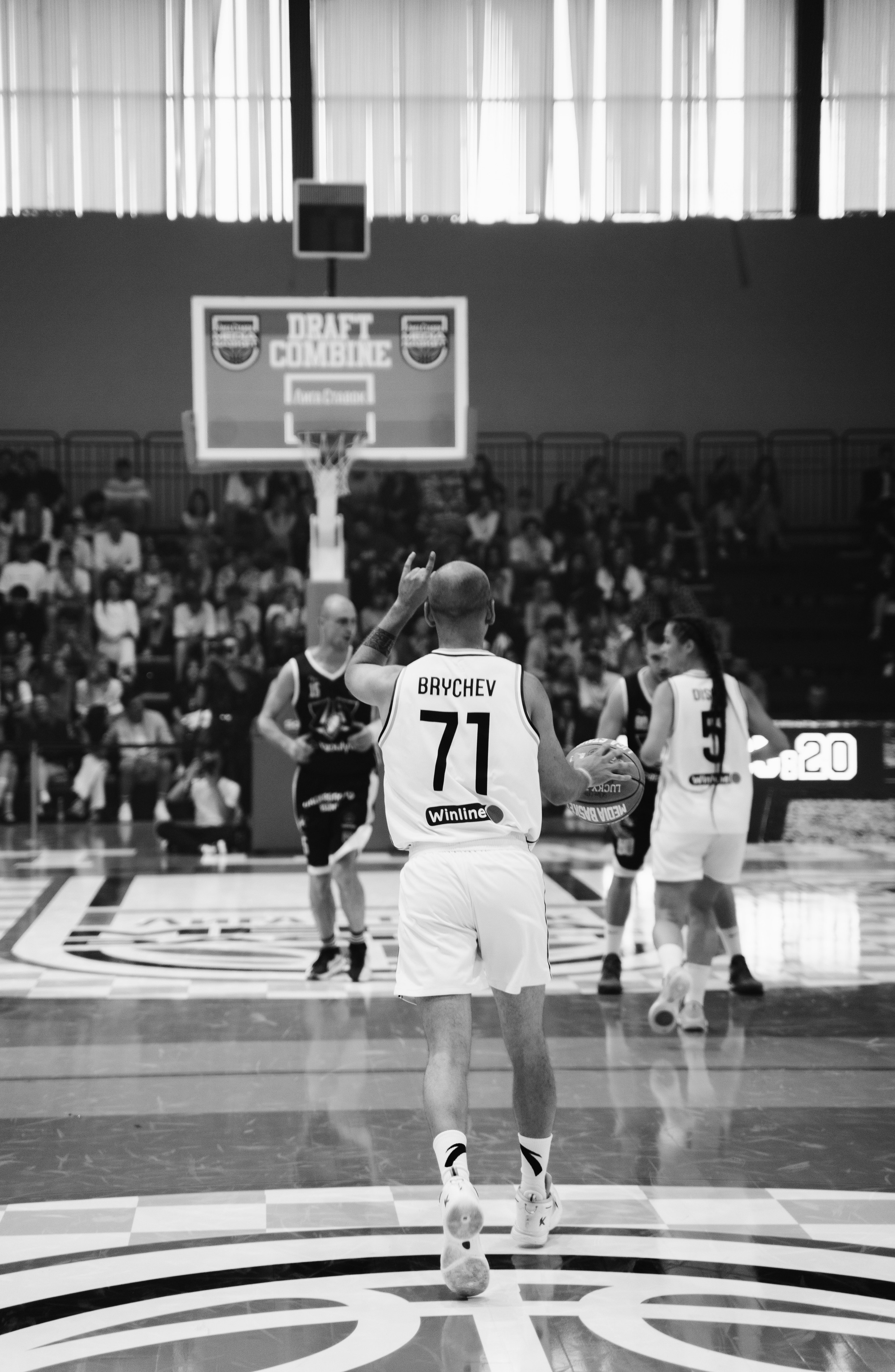 Медиабаскет в Казани. OBLADAET. AVG / 2024. Саша Копылов, фотограф в Казани