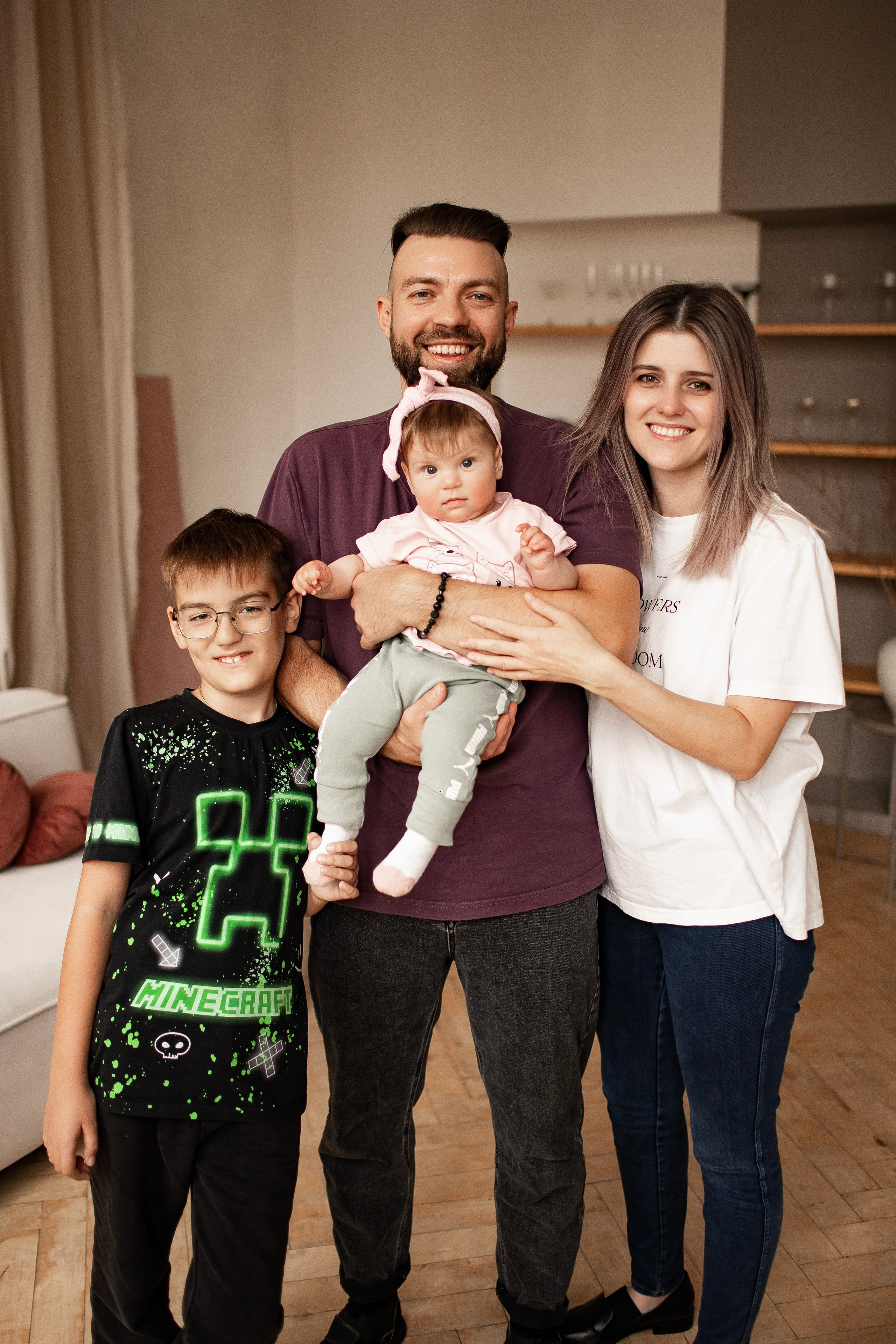 Леонид с семъей. Семейная съемка — это красивый способ признаться своей семье в любви