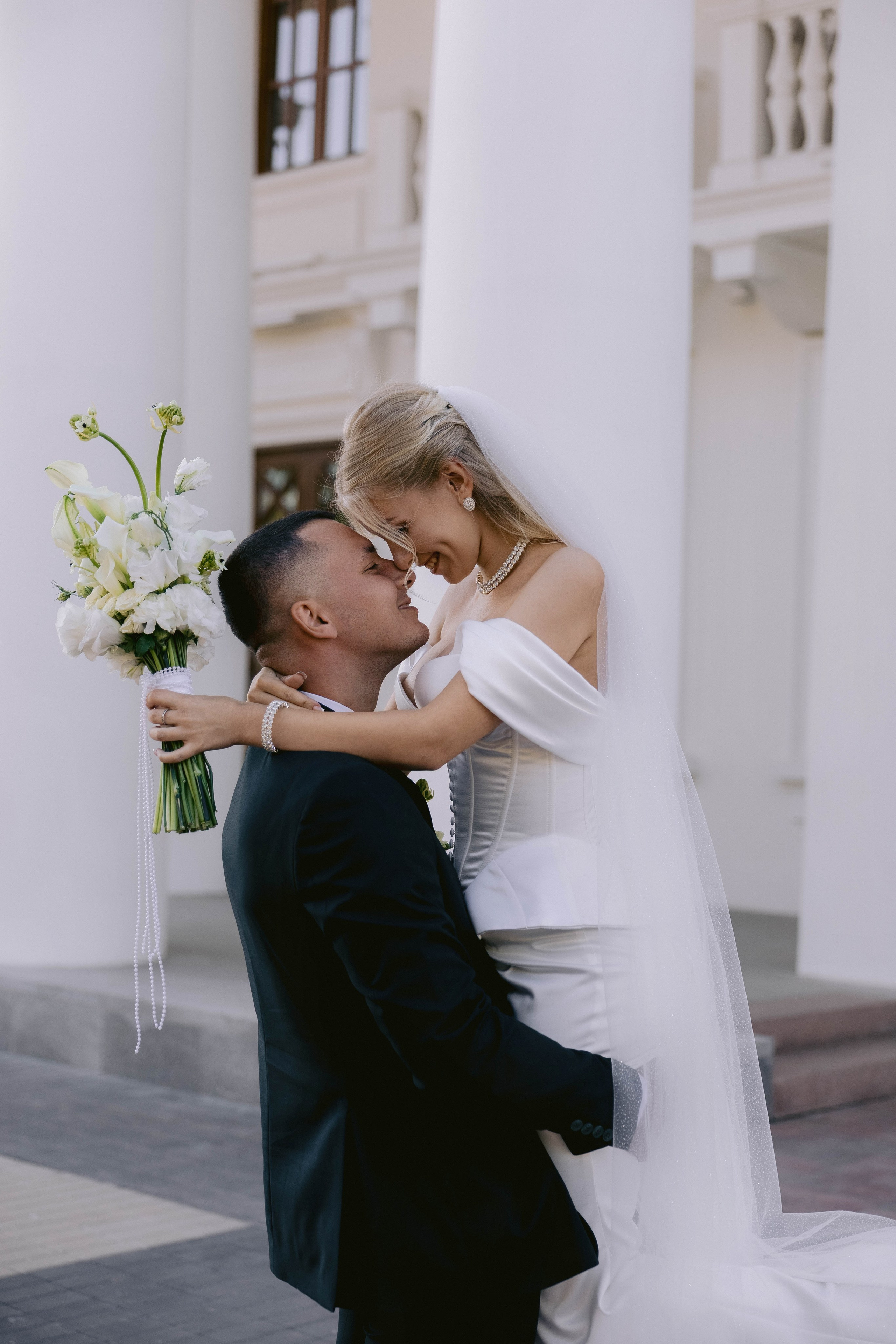 Ангелина, Ефим (прогулка после ЗАГСа). Фотограф в Волгограде Кристина Прохоренко