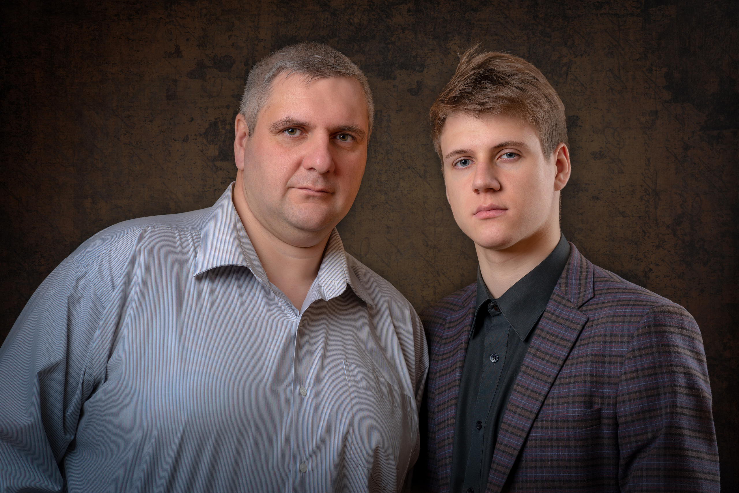 Семейная фотография в студии. Фотограф Орлов Алексей Петрович. Челябинск