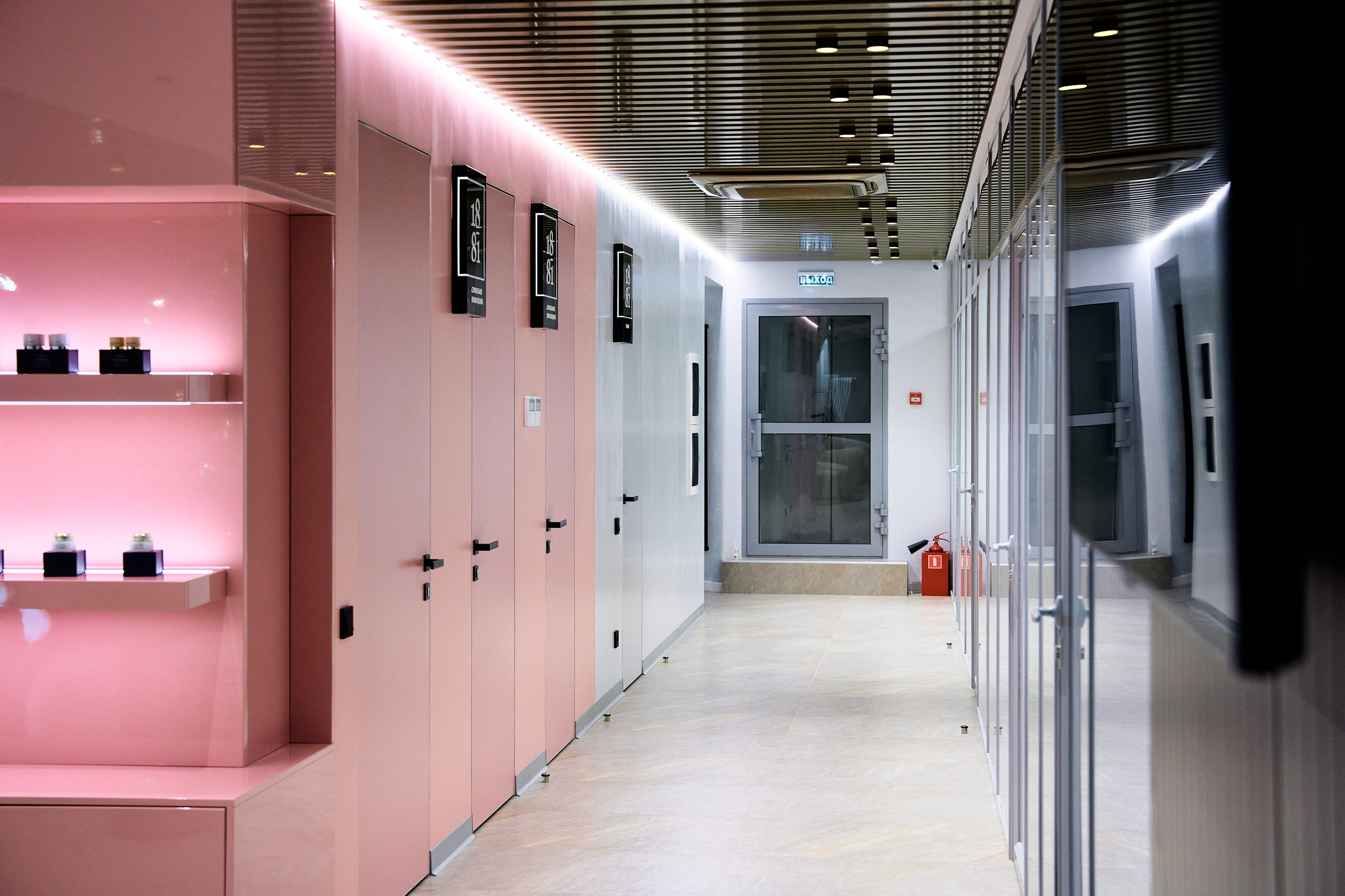 Интерьерная съемка 1881. Фотограф в Хабаровске