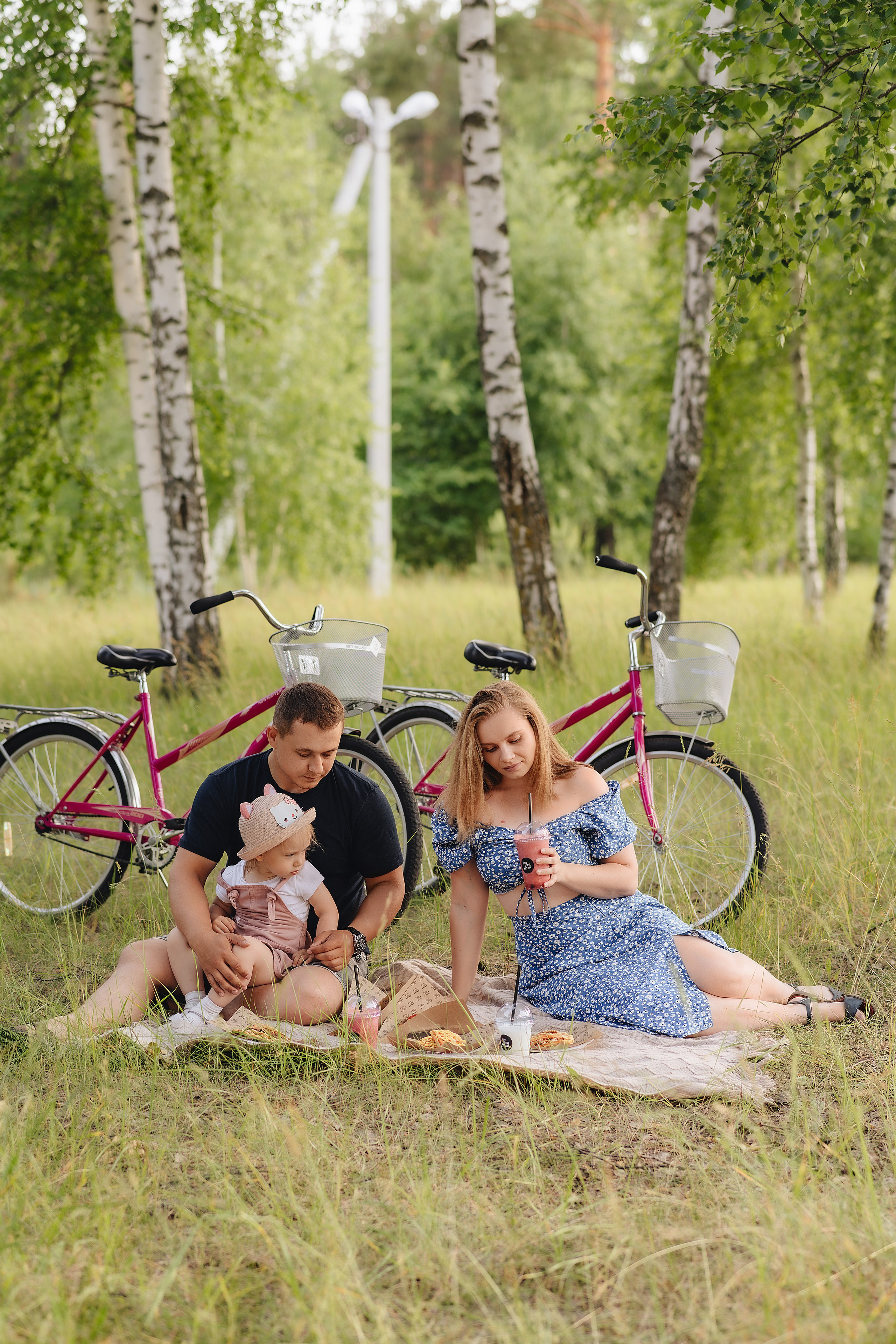 Семейная прогулка | Съемка для кофейни. Фотограф Карина Шмулёва. Воронеж и область