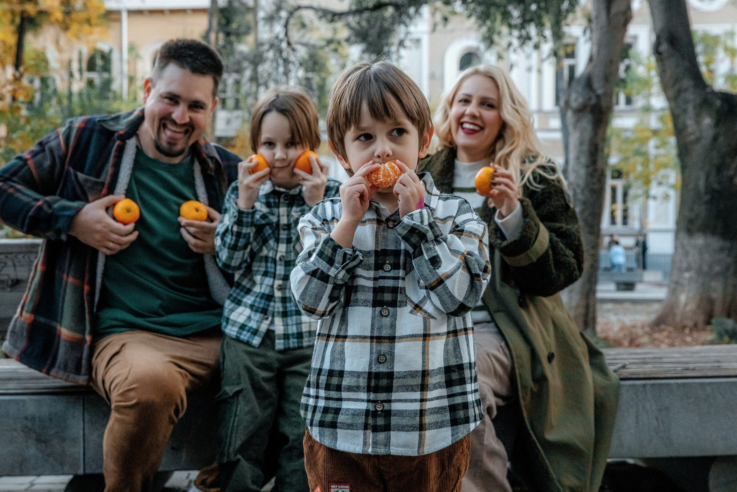 Парная семейная фотосессия в Грузии Тбилиси. Свадебный фотограф Грузия Тбилиси