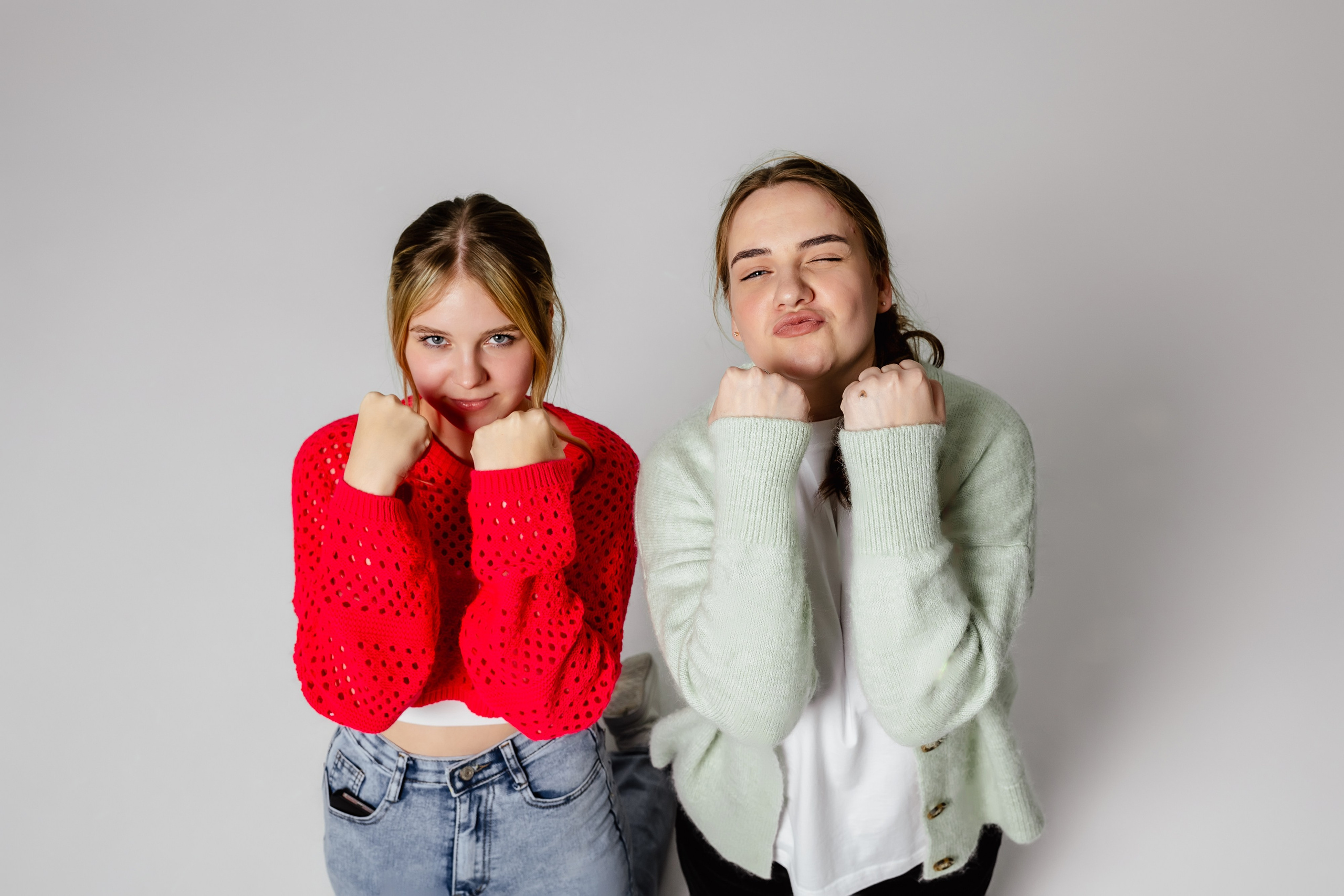 Выпускные школьные альбомы, детсадовские альбомы — Заречный, Пенза, Россия.