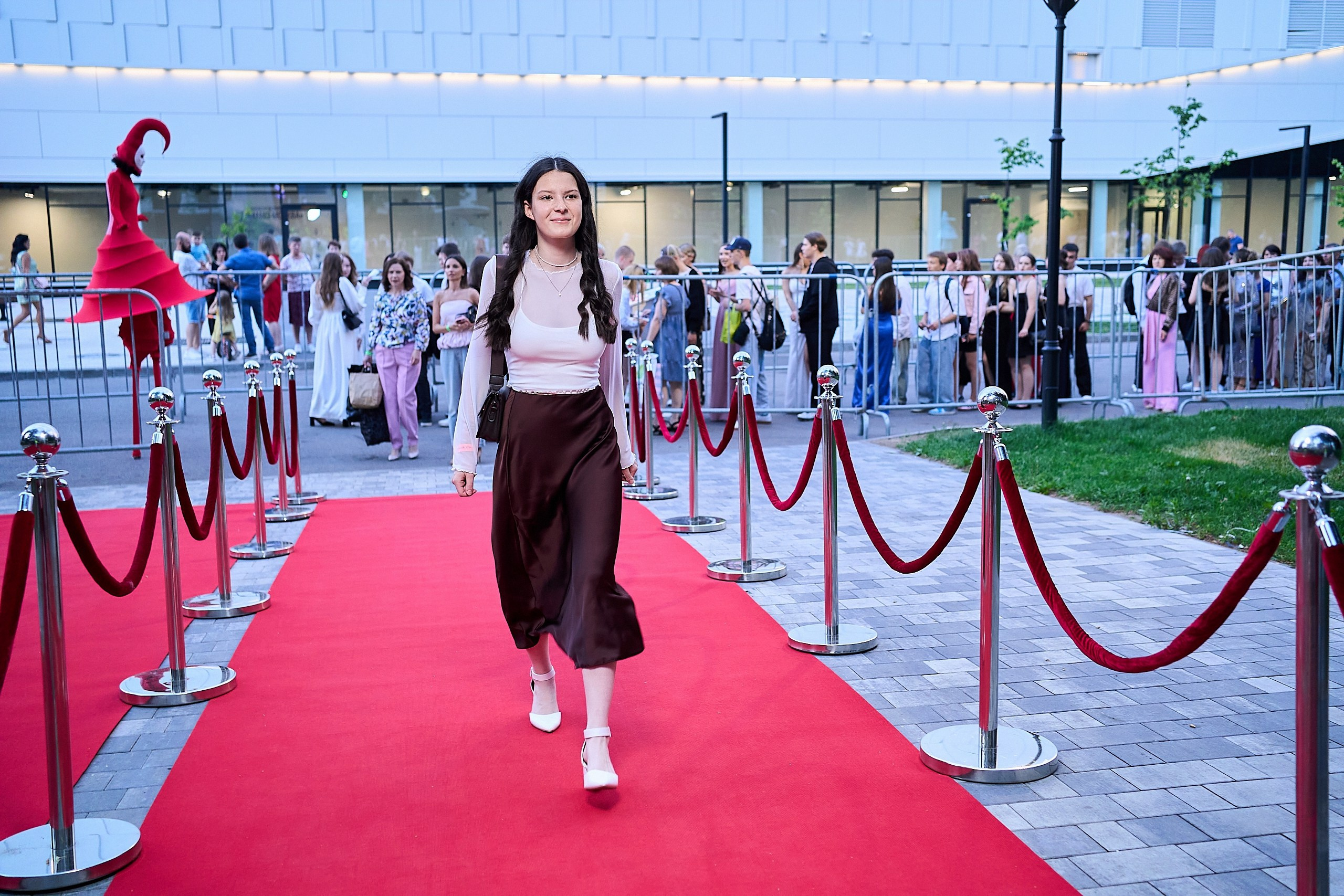 Выпускной 2024 концертный зал Академия ВТБ. Фотограф и Видеограф в Москве. Олег Корушев