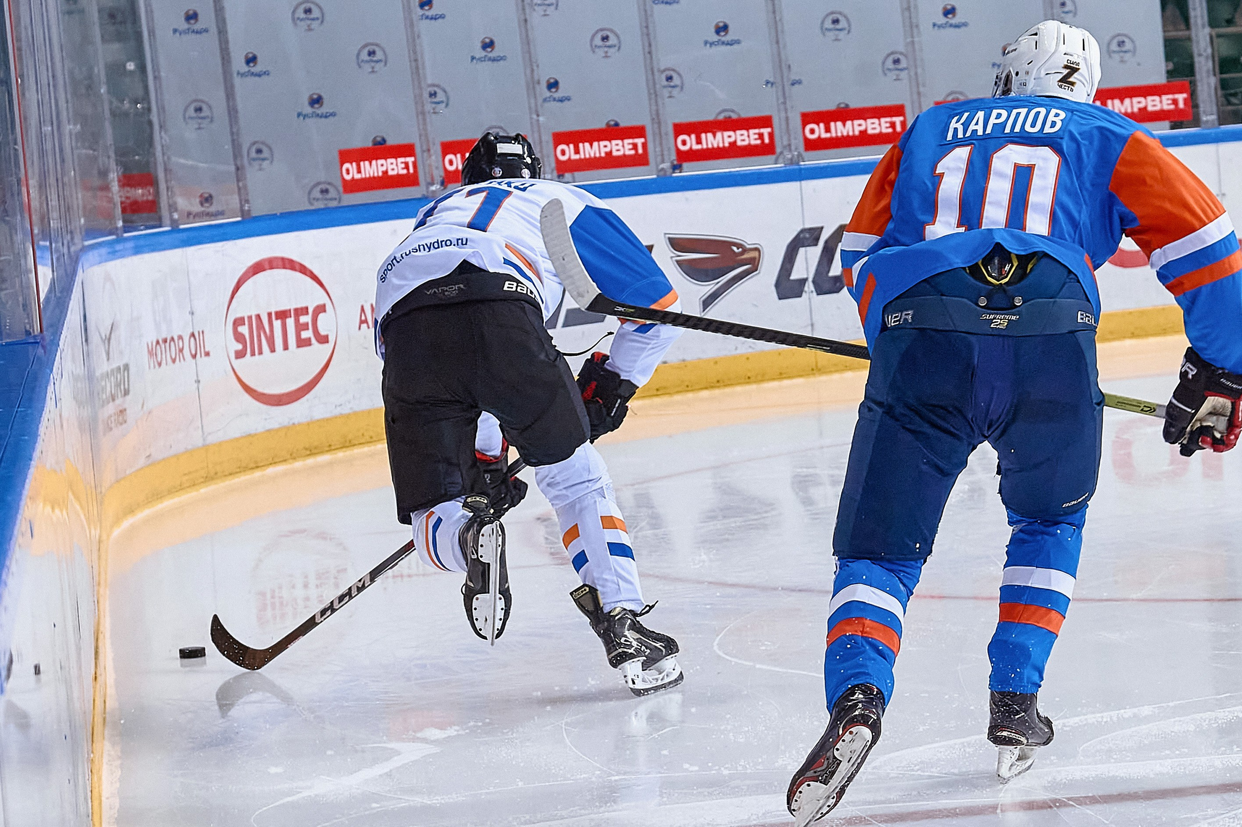 Платинум Арена — Хоккей — РусГидро. Фотограф Яковлев Роман — Красноярск