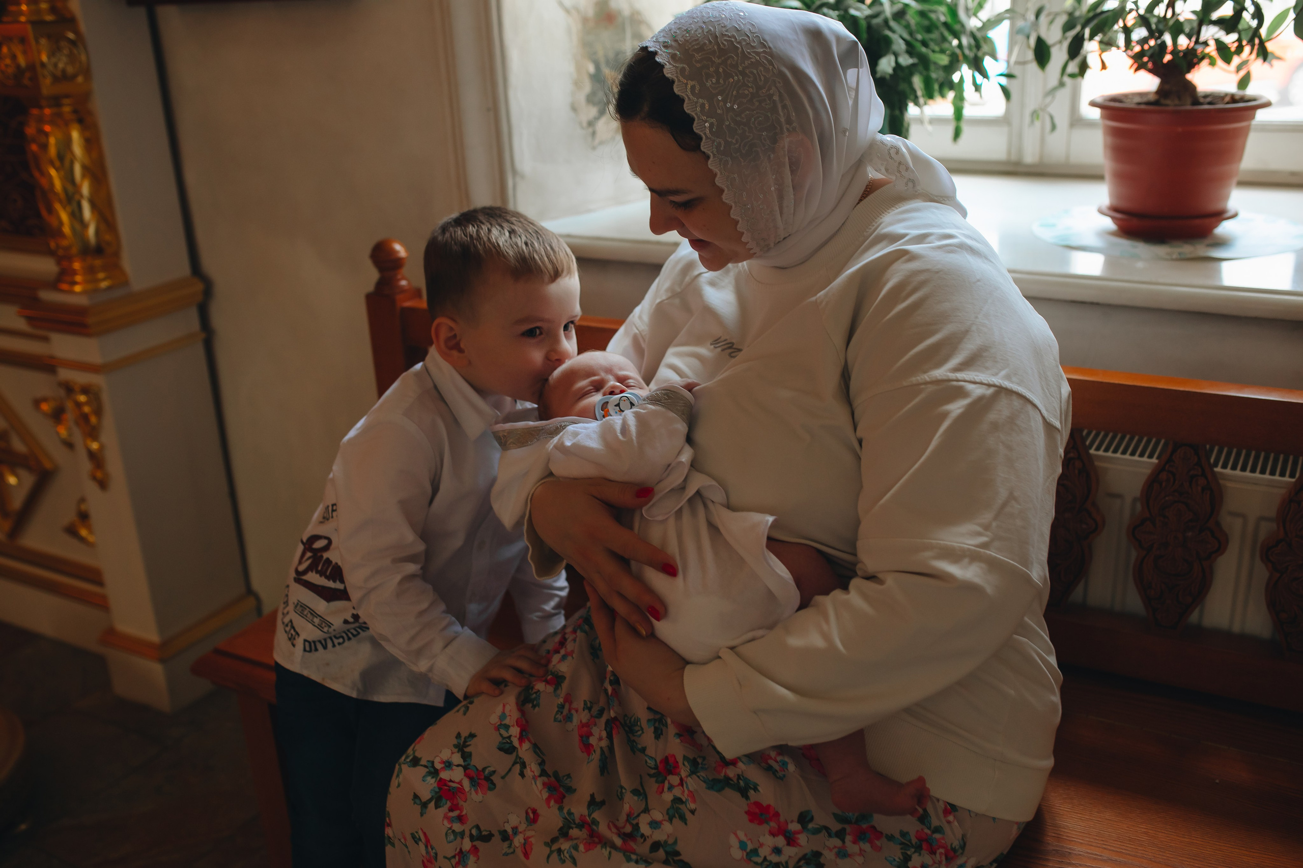Крещение в светлом Храме. Семейный и детский фотограф в Москве Дорогова Екатерина