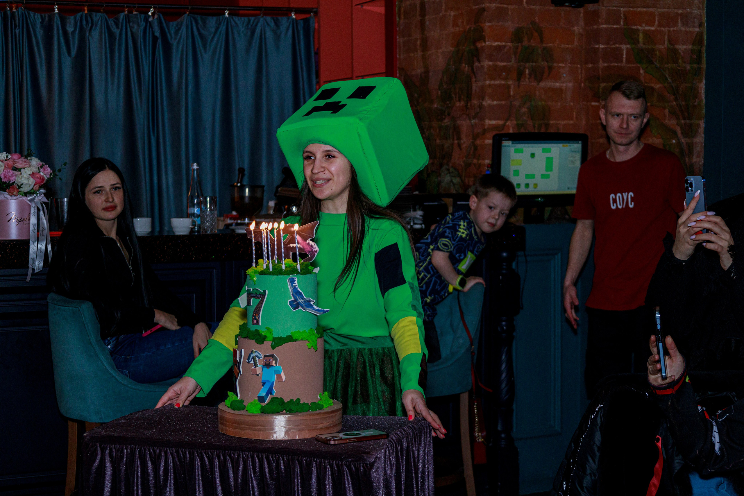 День рождение кафе. Фотограф Надршина Лилия