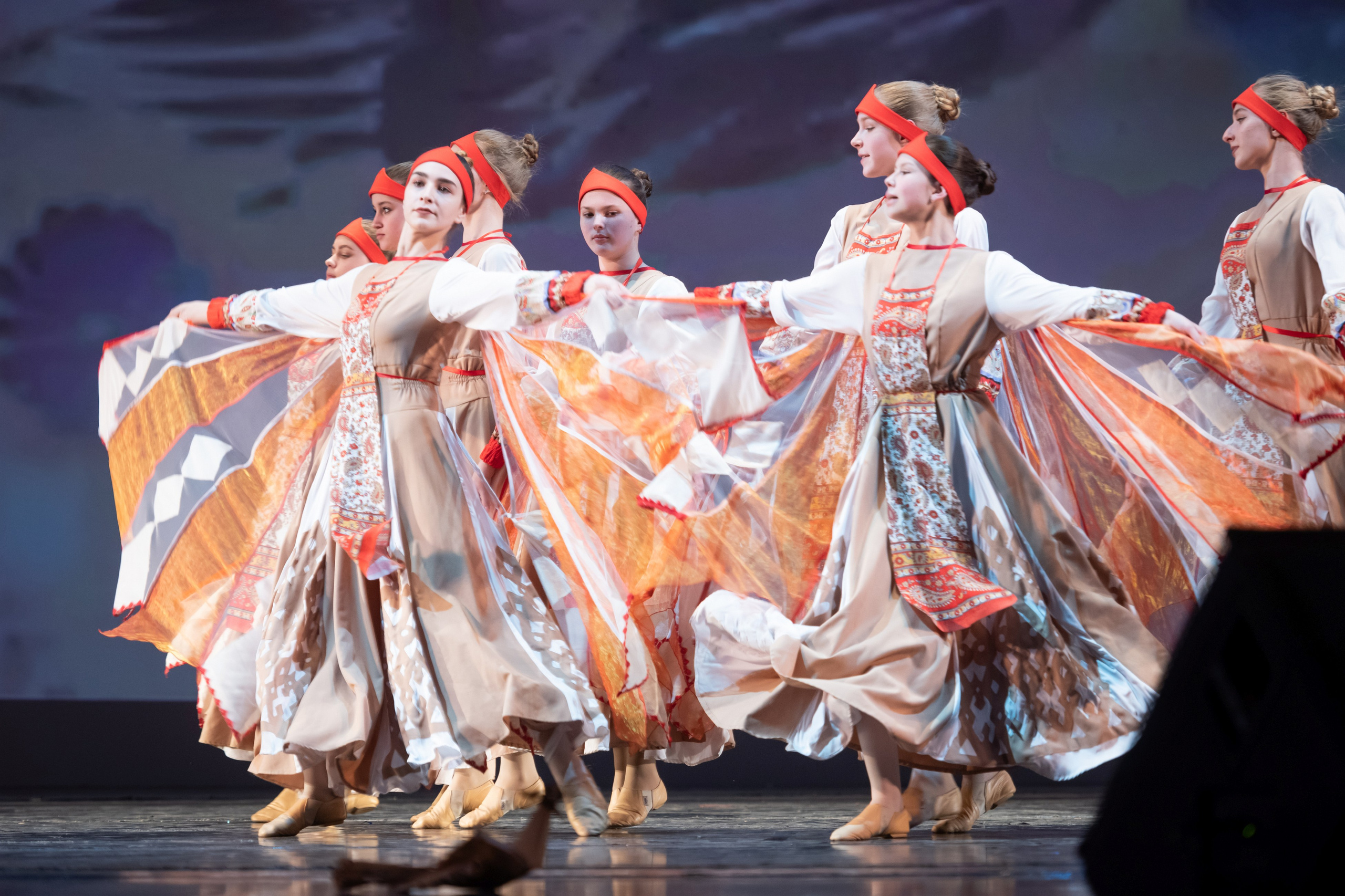 15 сентября, концерт БКЗ. Золотое яблочко