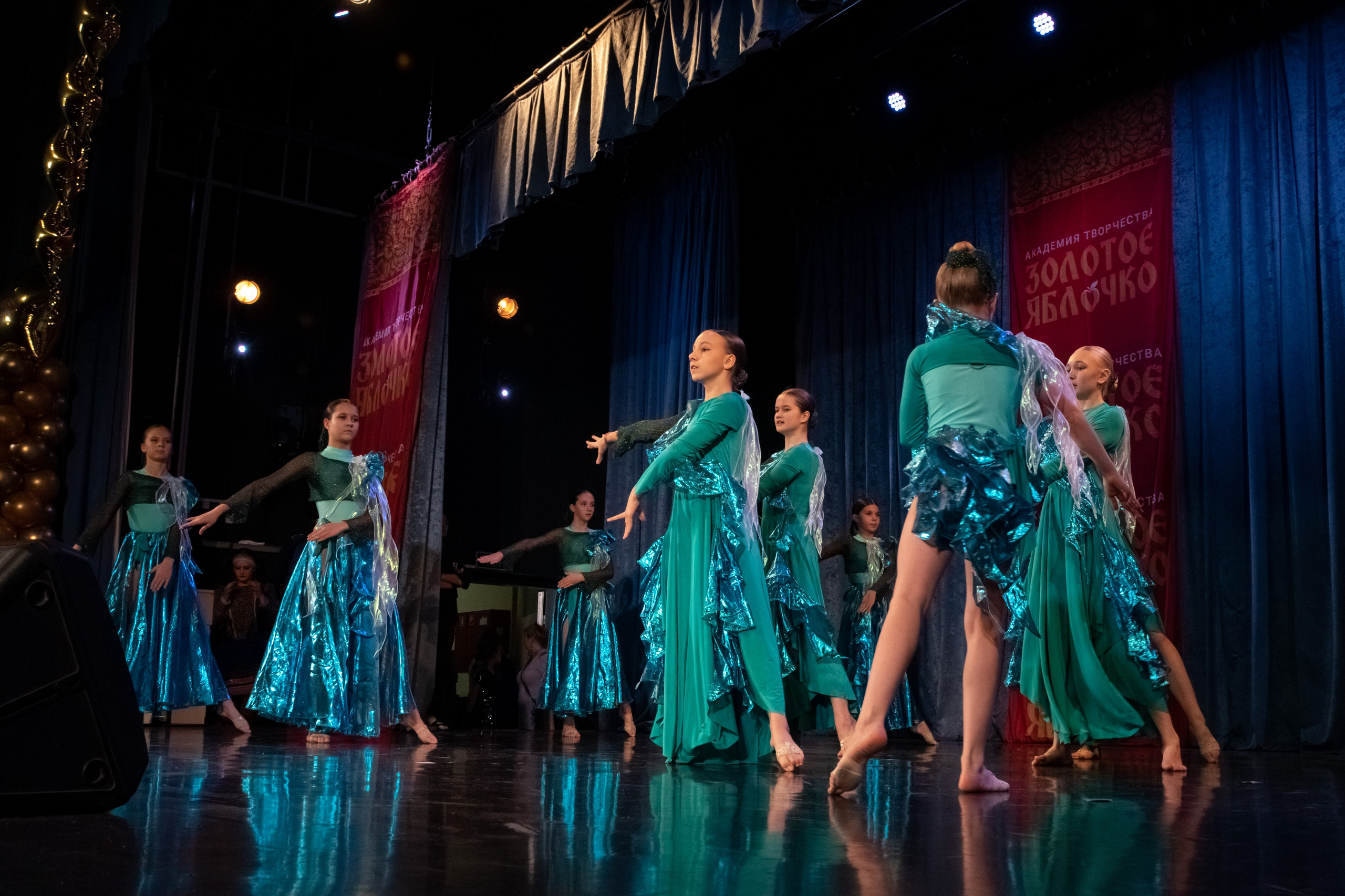 7 декабря, г. Выборг. Золотое яблочко