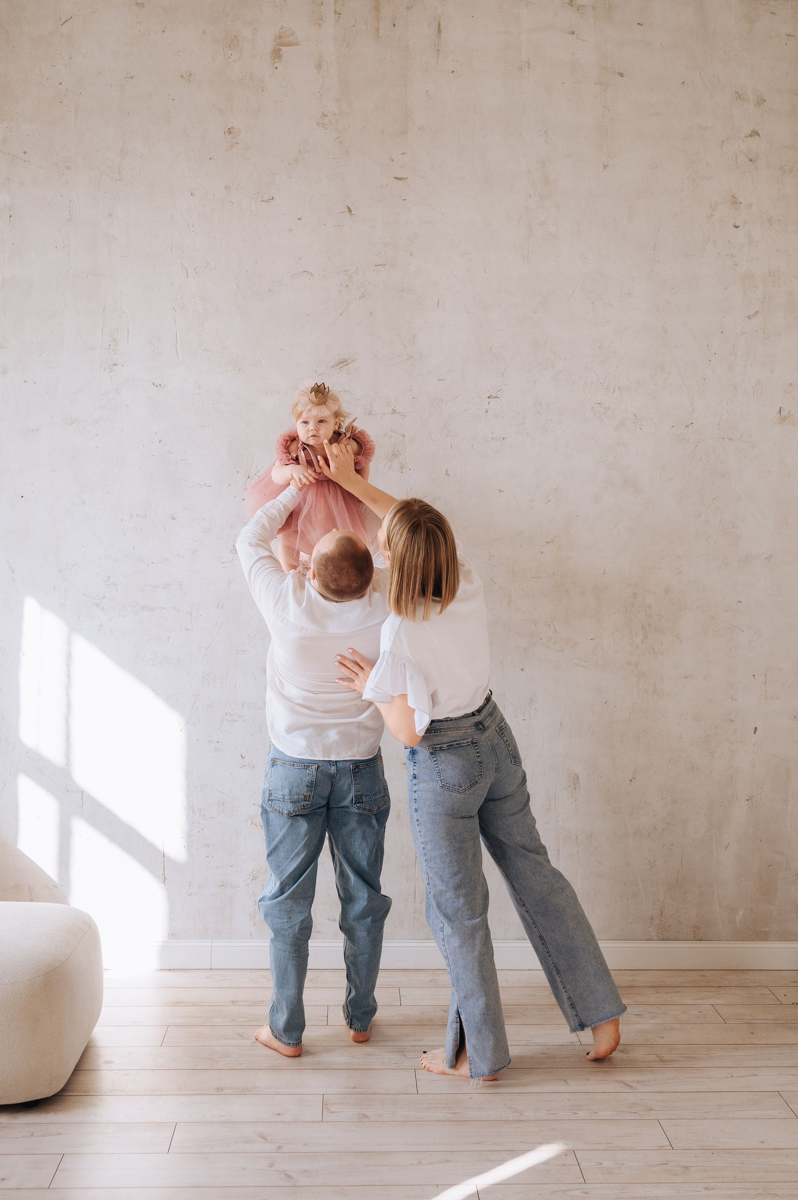 Семейная фотосессия на годик Евы. Фотограф в Москве и Московской области Таня Яблочкина