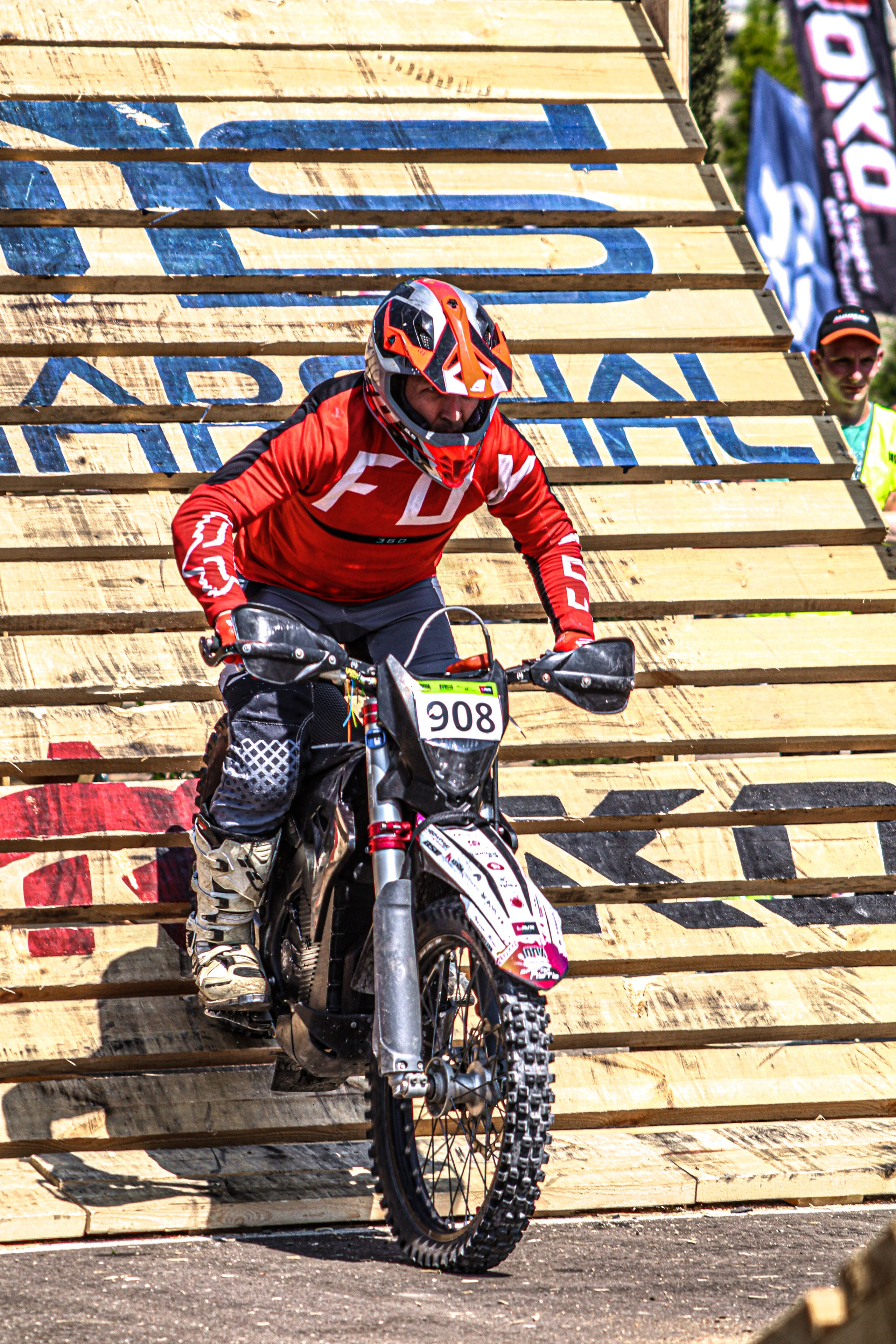 Enduro. Ivaladimirovna1995.wfolio.pro