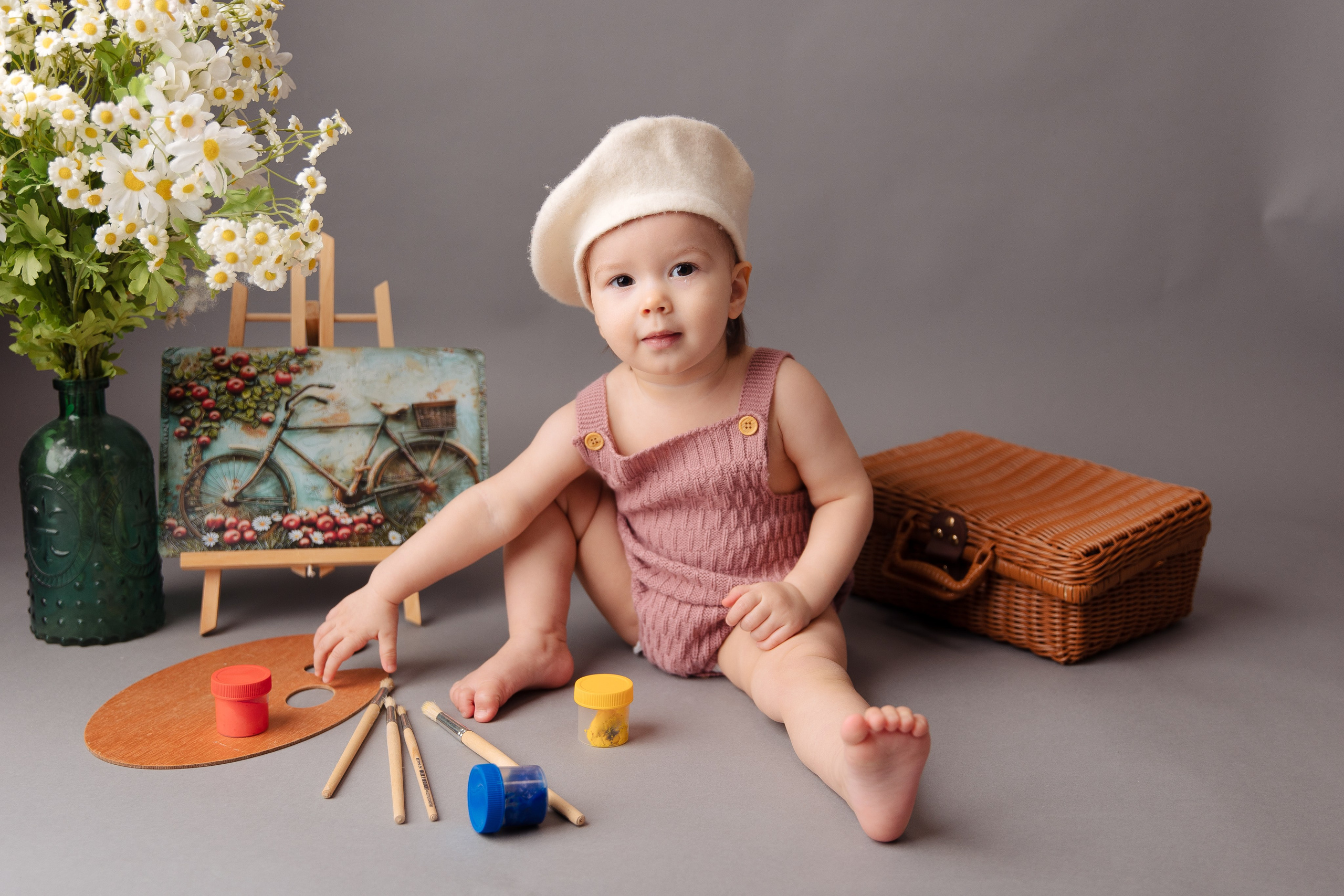 Тематические образы. Детский фотограф новорожденных Москва. годики под ключ. своя студия