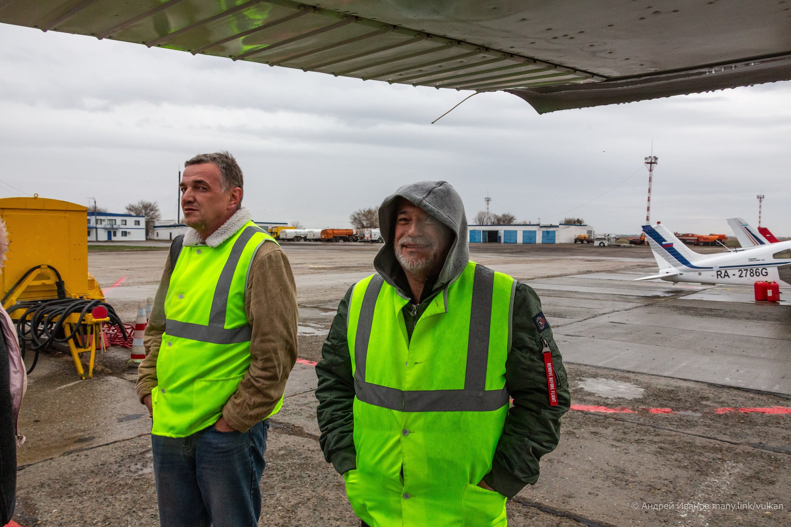 Перелёт на Байконур в 2026 г на самолётах АОН. Фотоальбом показывающий увлекательный мир авиации и мир медведей Андрея Иванова