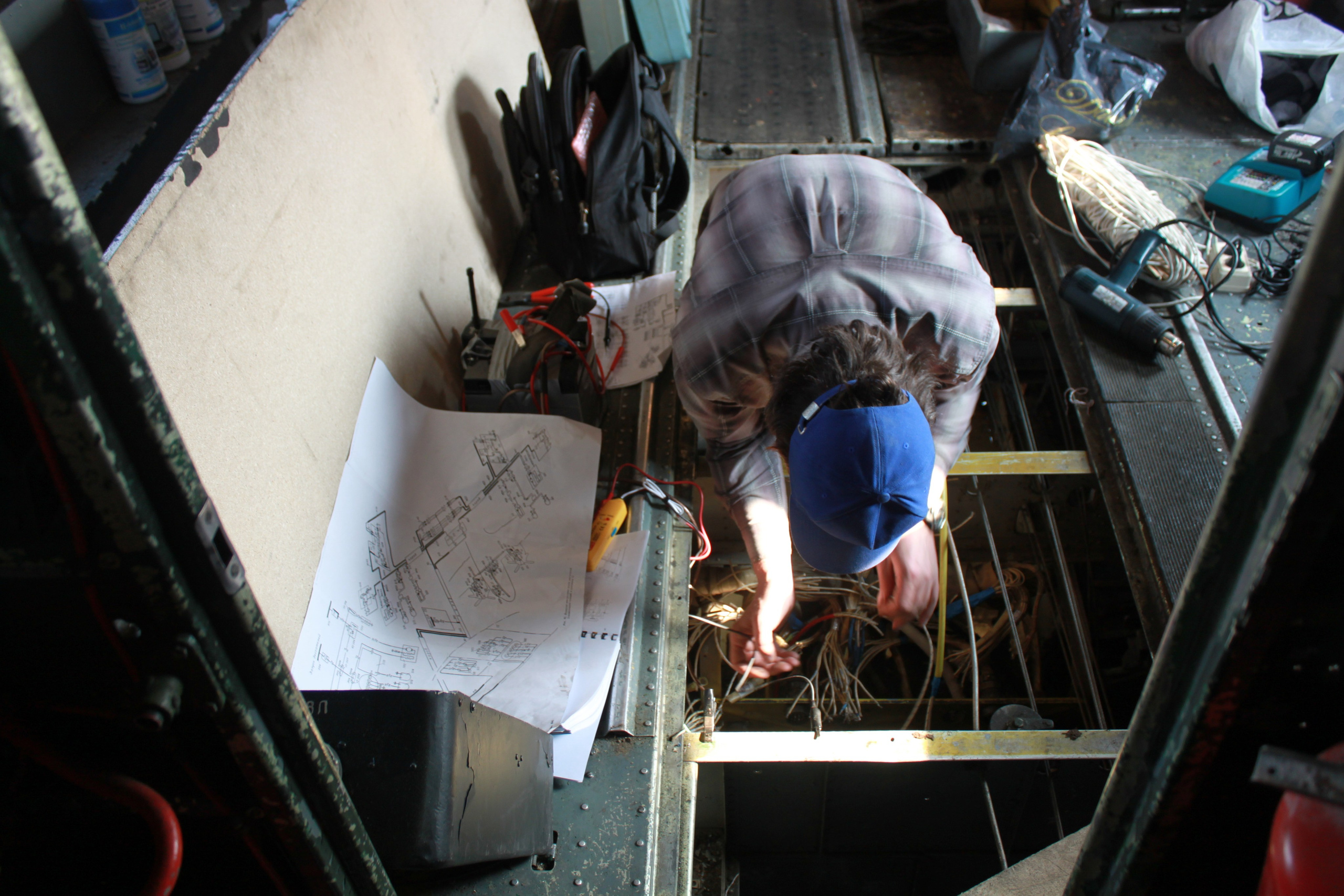 Ил-14Т «Голубая Мечта» работы в Тушино (2011 г.). Фотоальбом показывающий увлекательный мир авиации и мир медведей Андрея Иванова