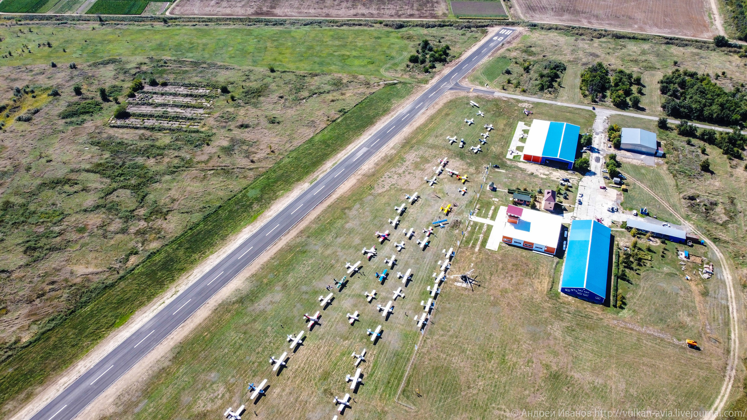 Волгодонск аэр. Потапов слёт «Небо для всех» (2021 г.). Фотоальбом показывающий увлекательный мир авиации и мир медведей Андрея Иванова