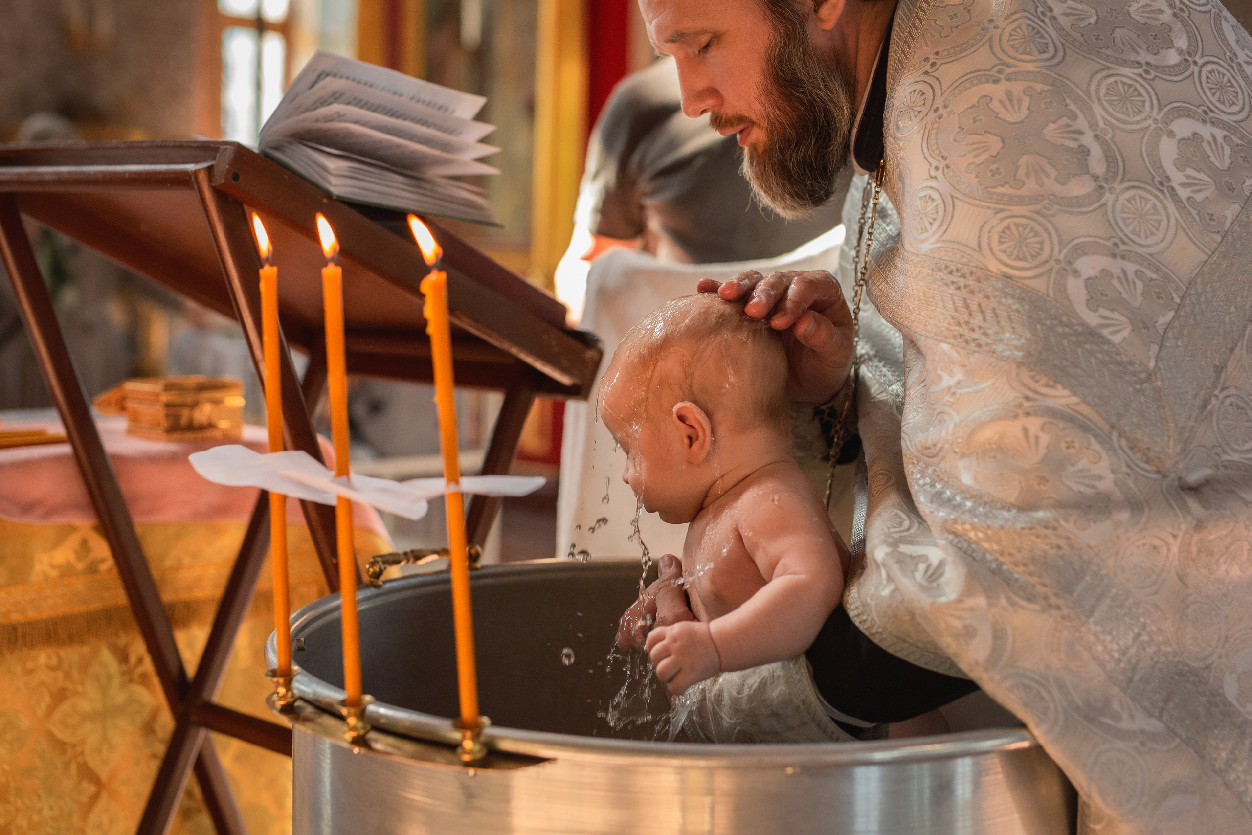 Крещение в храме Св. князя Георгия Всеволодовича. Фотограф беременности и семейный фотограф в Нижнем Новгороде Мила Шелест