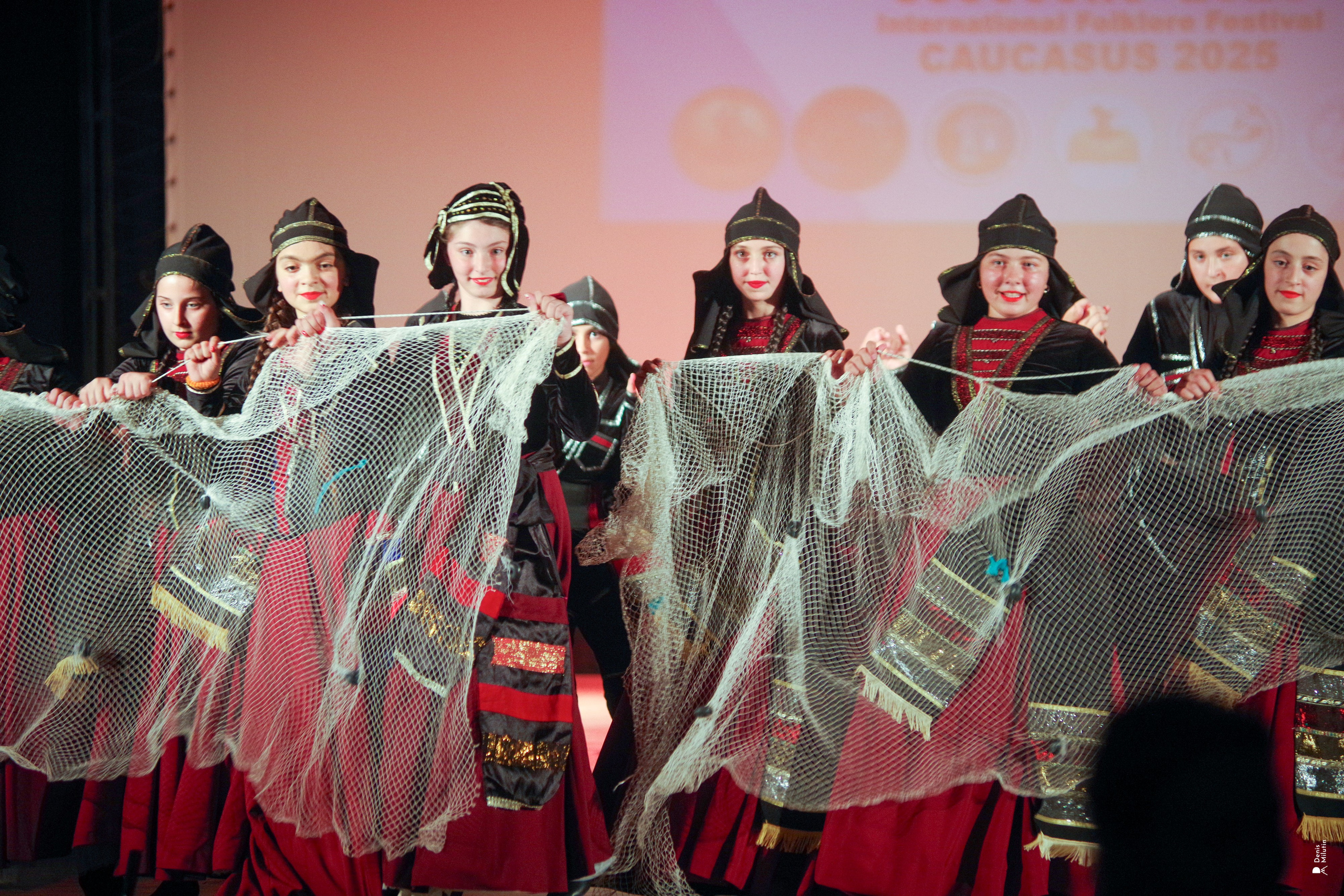 Танцы в прекрасном Они. Портретный фотограф Денис Милютин