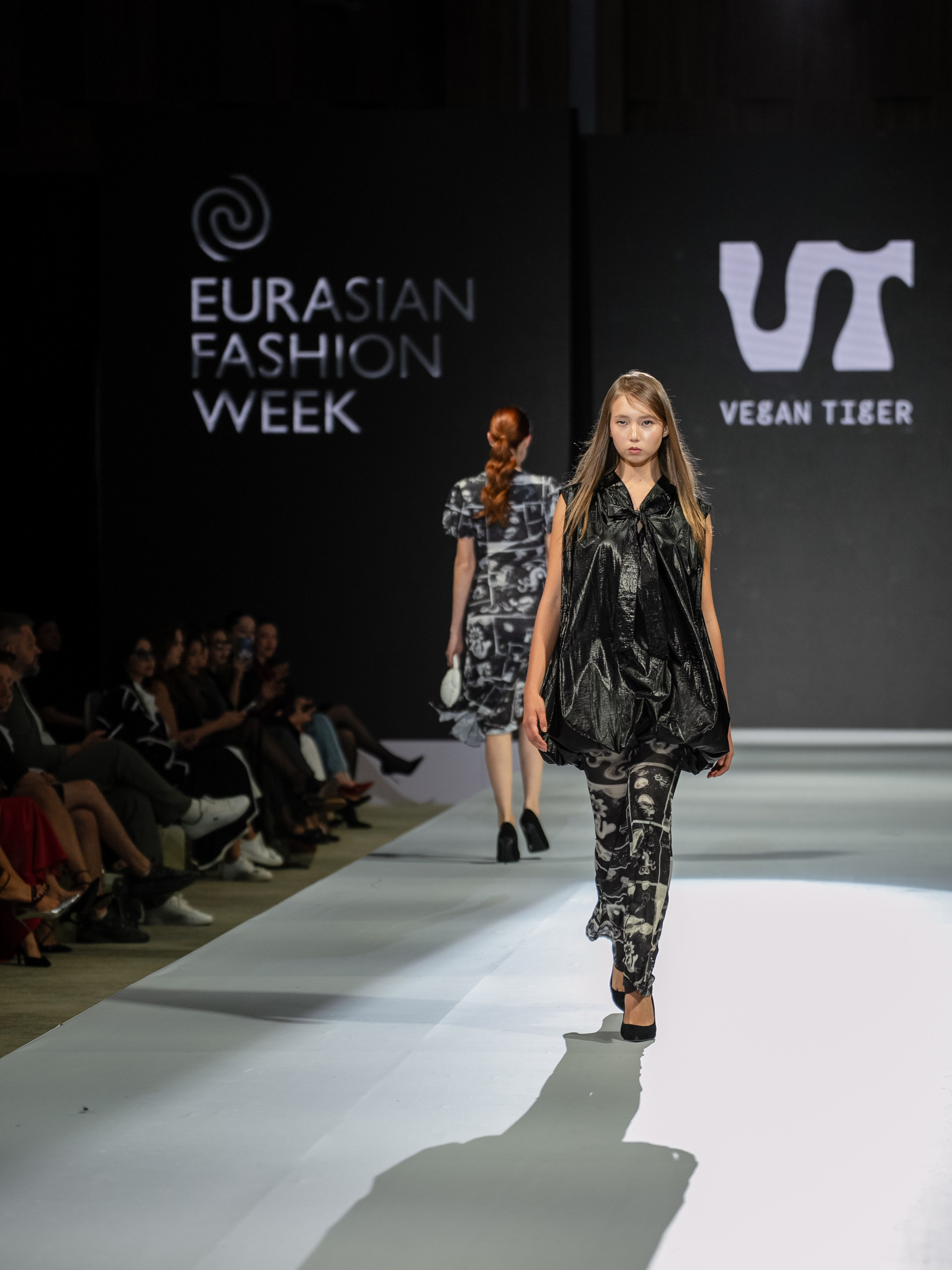 EURASIAN FASHION WEEK Vegan Tiger. Сайт Алматинского НЮ АРТ, будуар и фэшн фотографа Дениса Карпенко