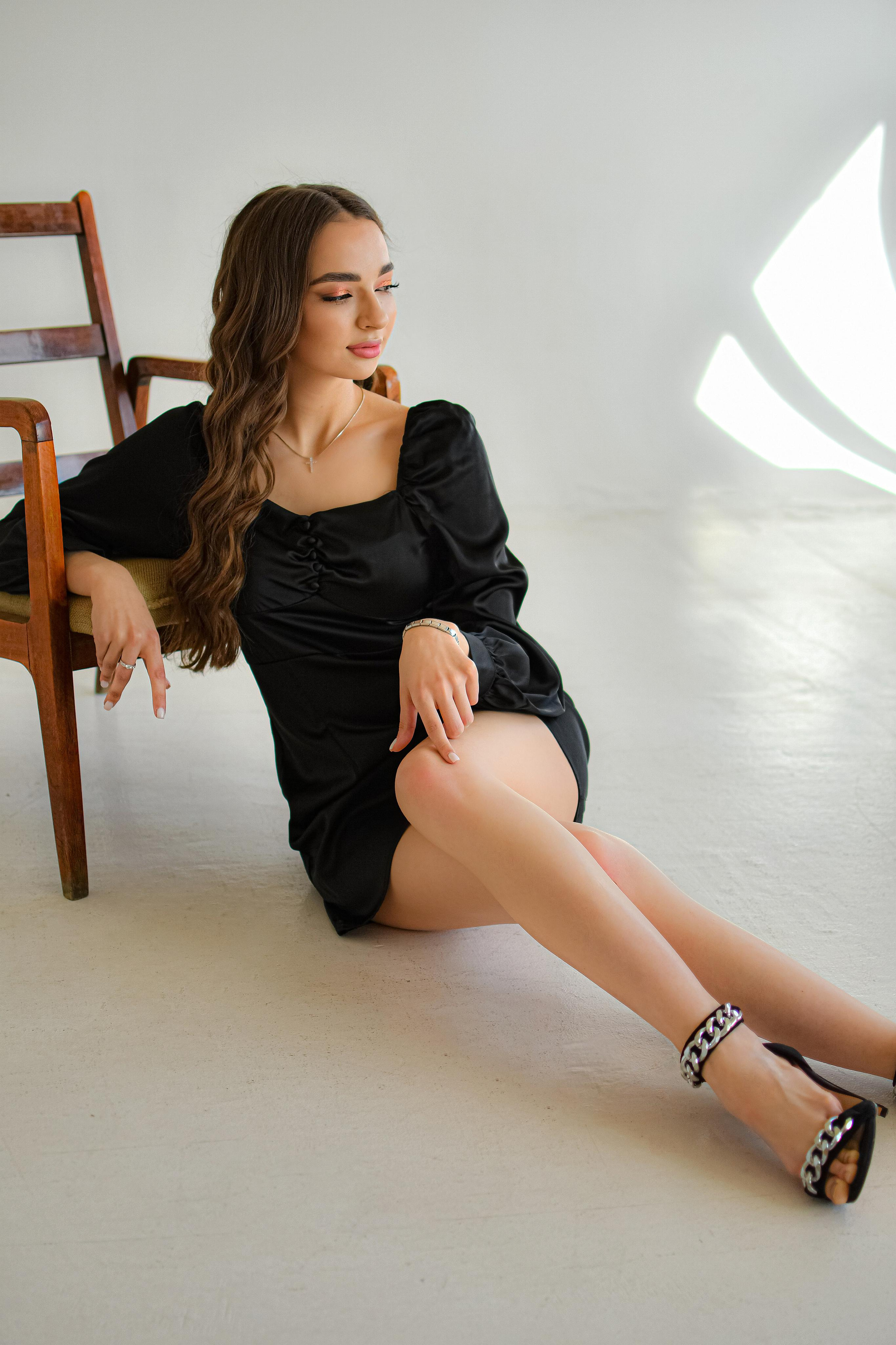 O L Y A. Photokarish