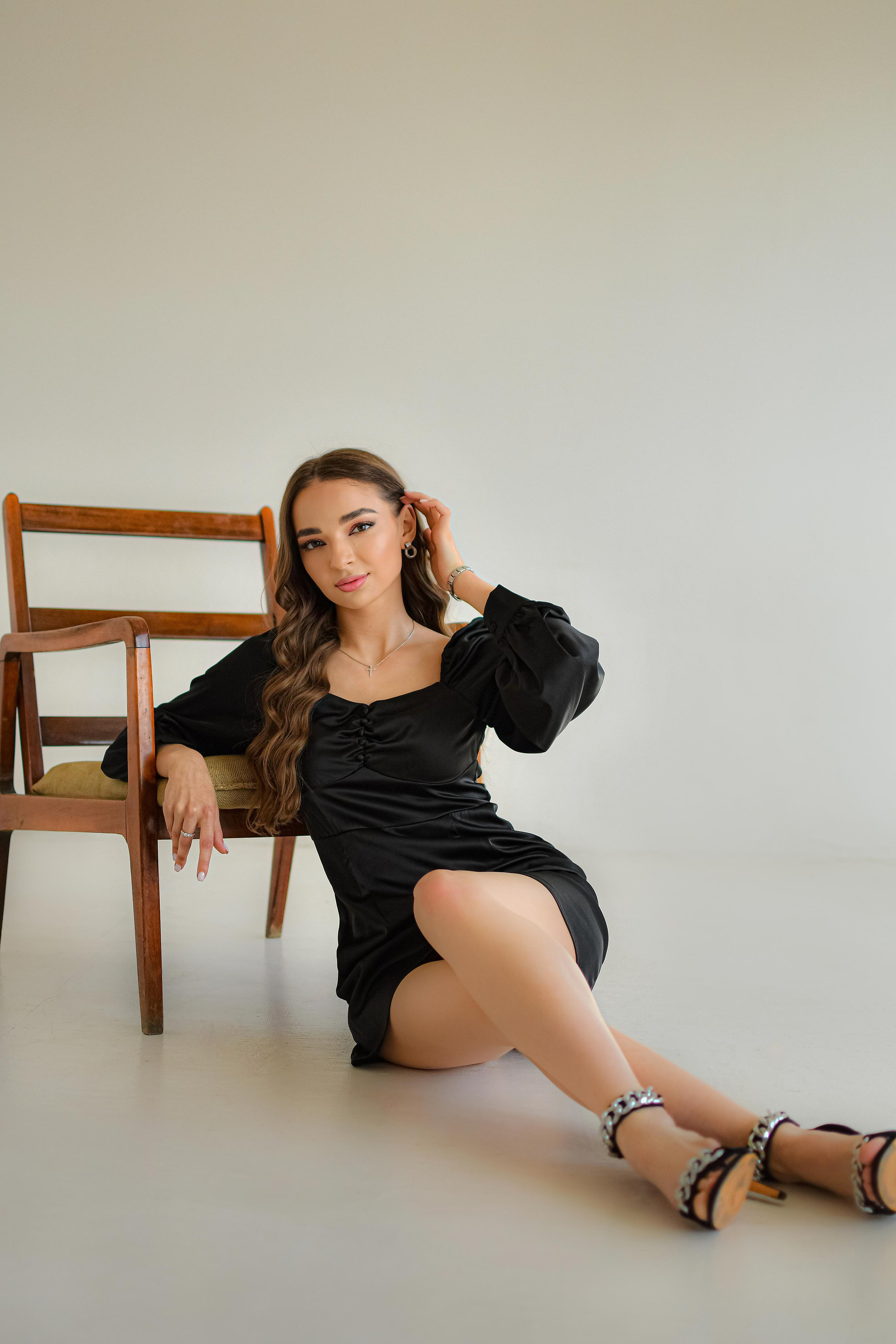 O L Y A. Photokarish