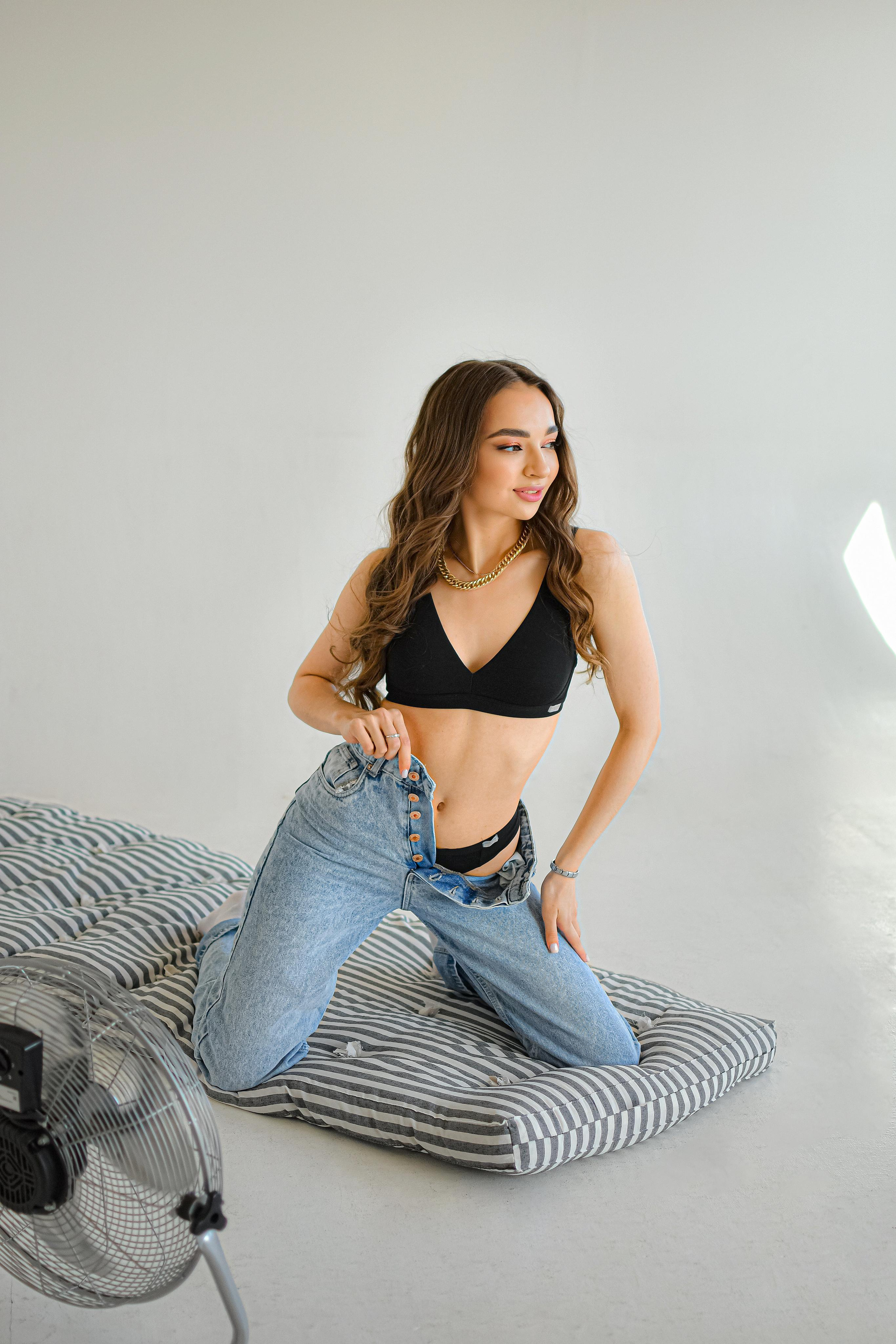 O L Y A. Photokarish