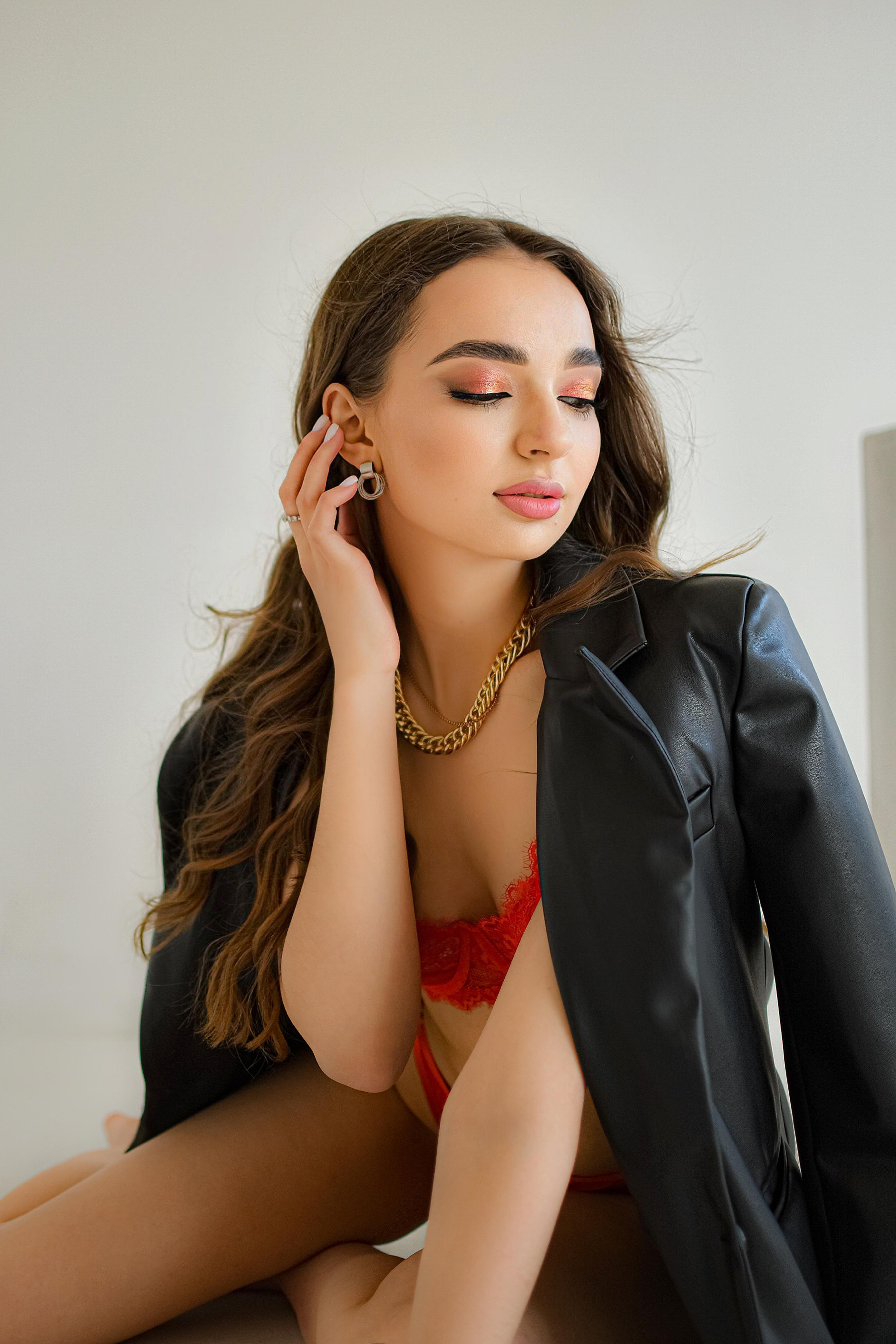 O L Y A. Photokarish