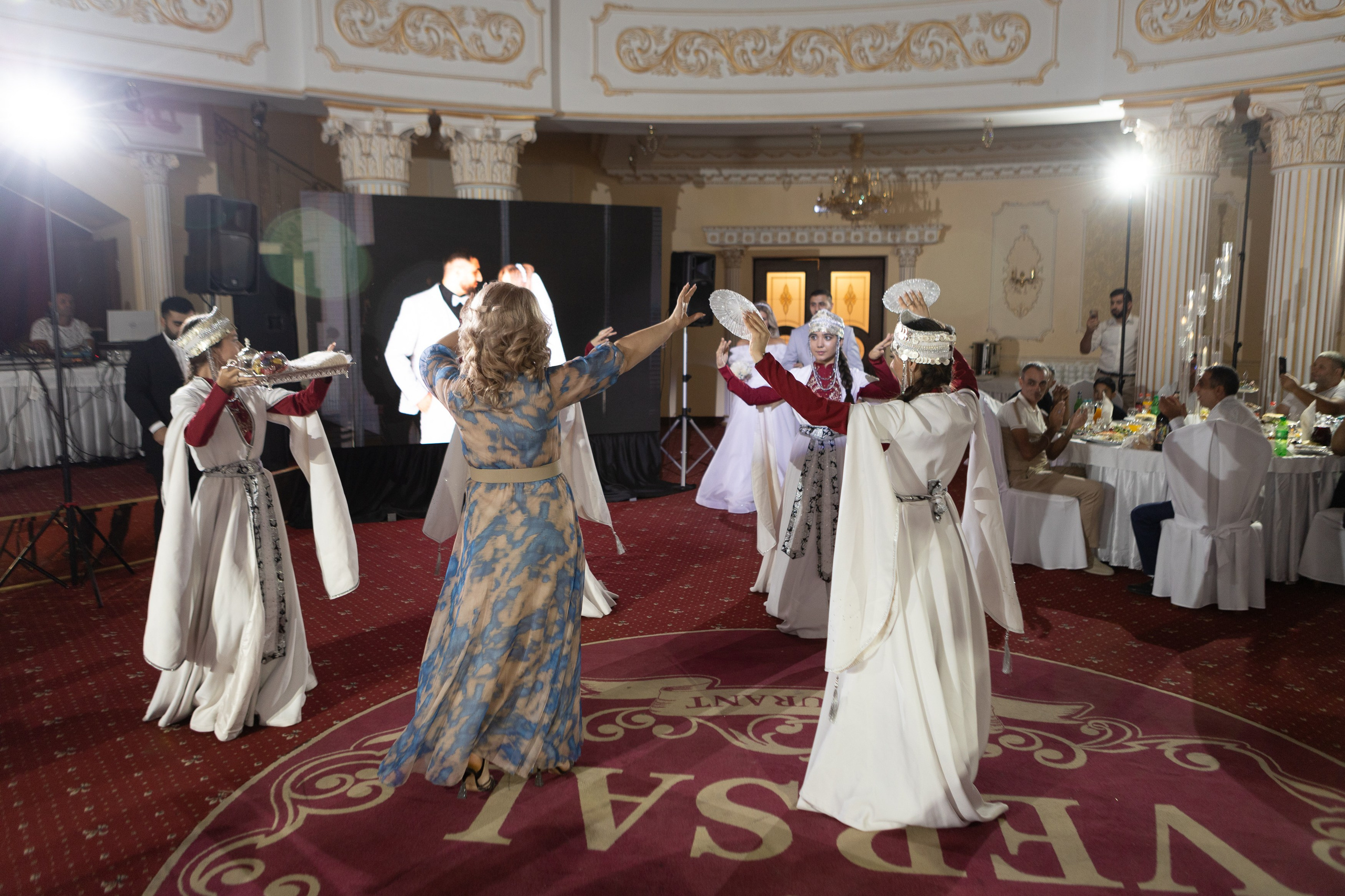 Свадебный фотограф Уфа — Руслан ГабдлисламовЖивые эмоции, красивые кадры, воспоминания на всю жизнь.Работаю по всей Республике Башкортоста. Свадебный фотограф Уфа Руслан Габдлисламов