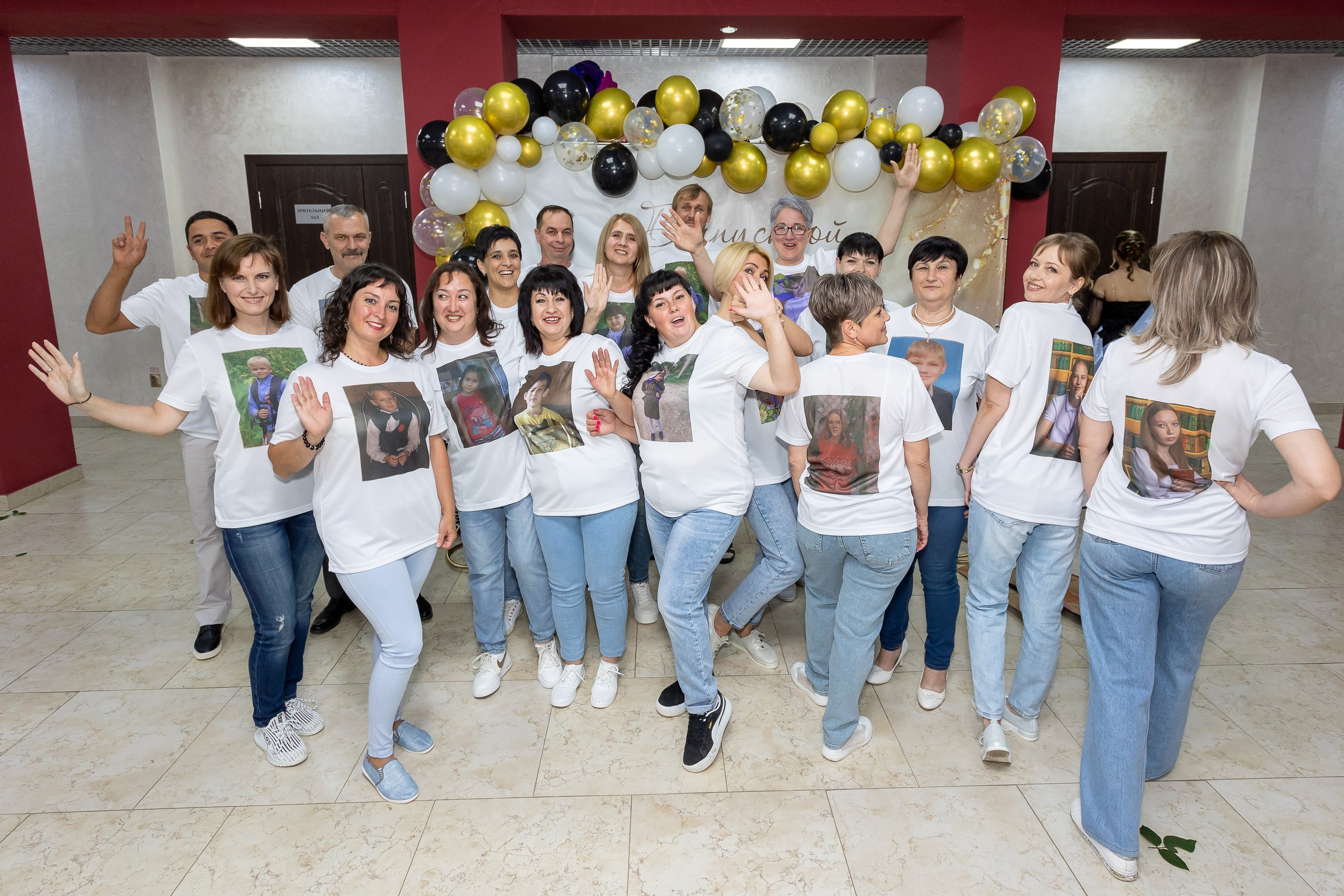 Вручение аттестата и выпускной вечер. Выпускные альбомы Майкоп, Краснодар Елена Золотарева