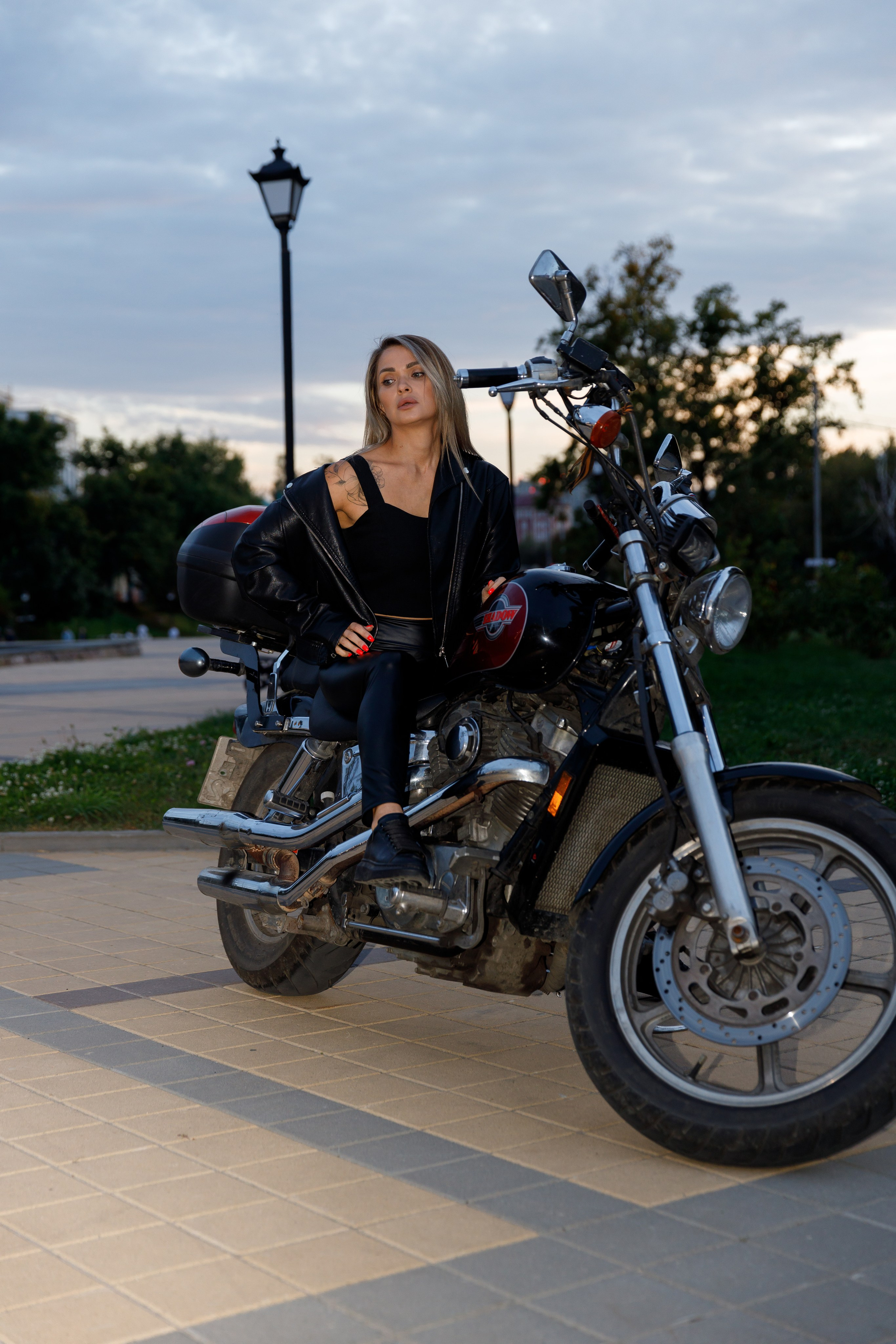 На мотоцикле. Школьный и детский фотограф Старожилово