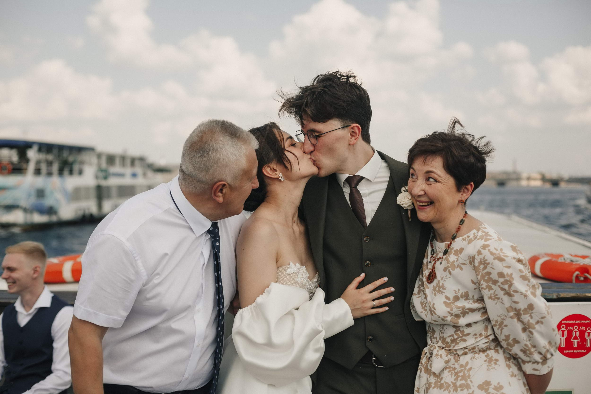 Лучшая свадебная фотосессия. Свадебный фотограф Игорь Брундасов 8PHOTO на свадьбу венчание загс СПб