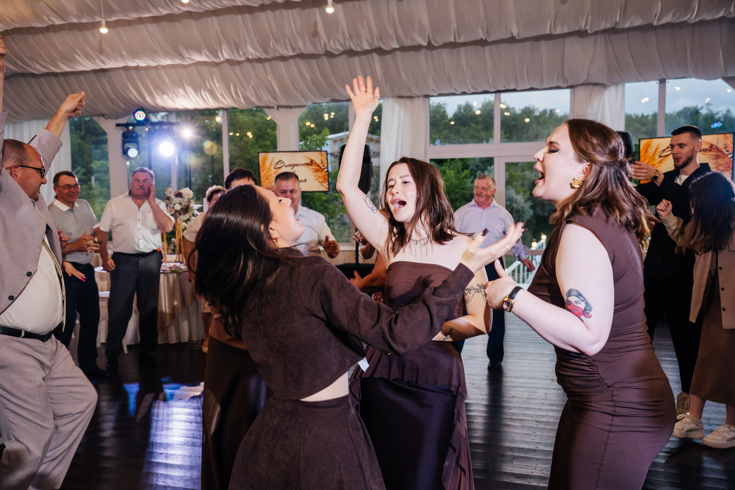 Ксения и Владислав. Видеограф и Фотограф в Челябинске Ксения и Владимир Рюмины